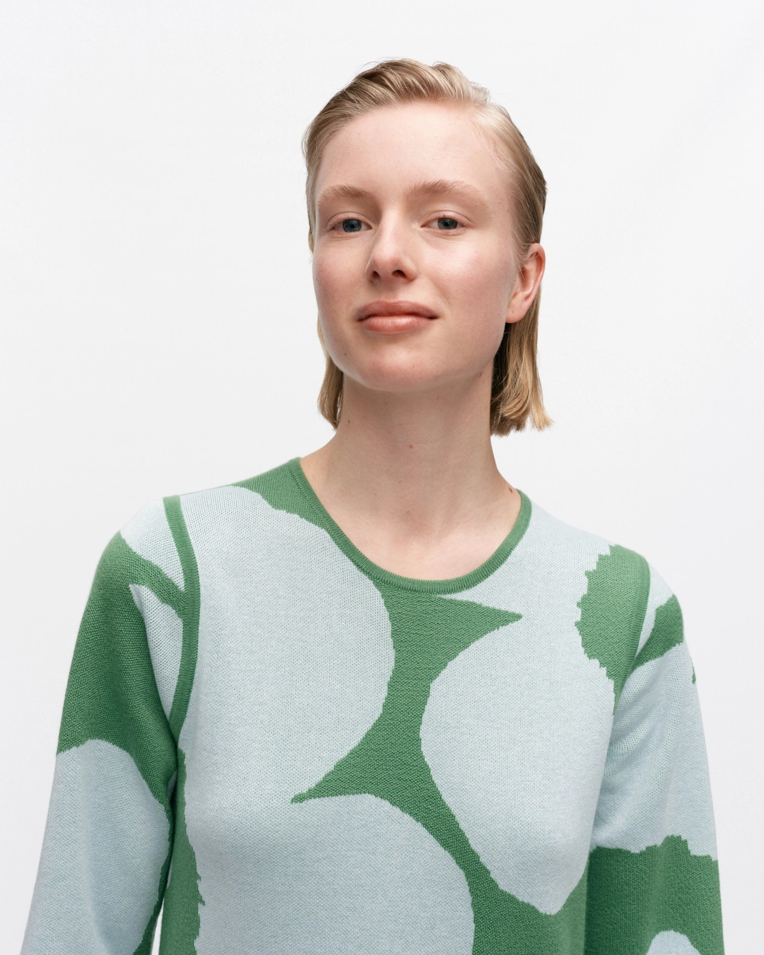 Pointti Unikko Knitted wool dress