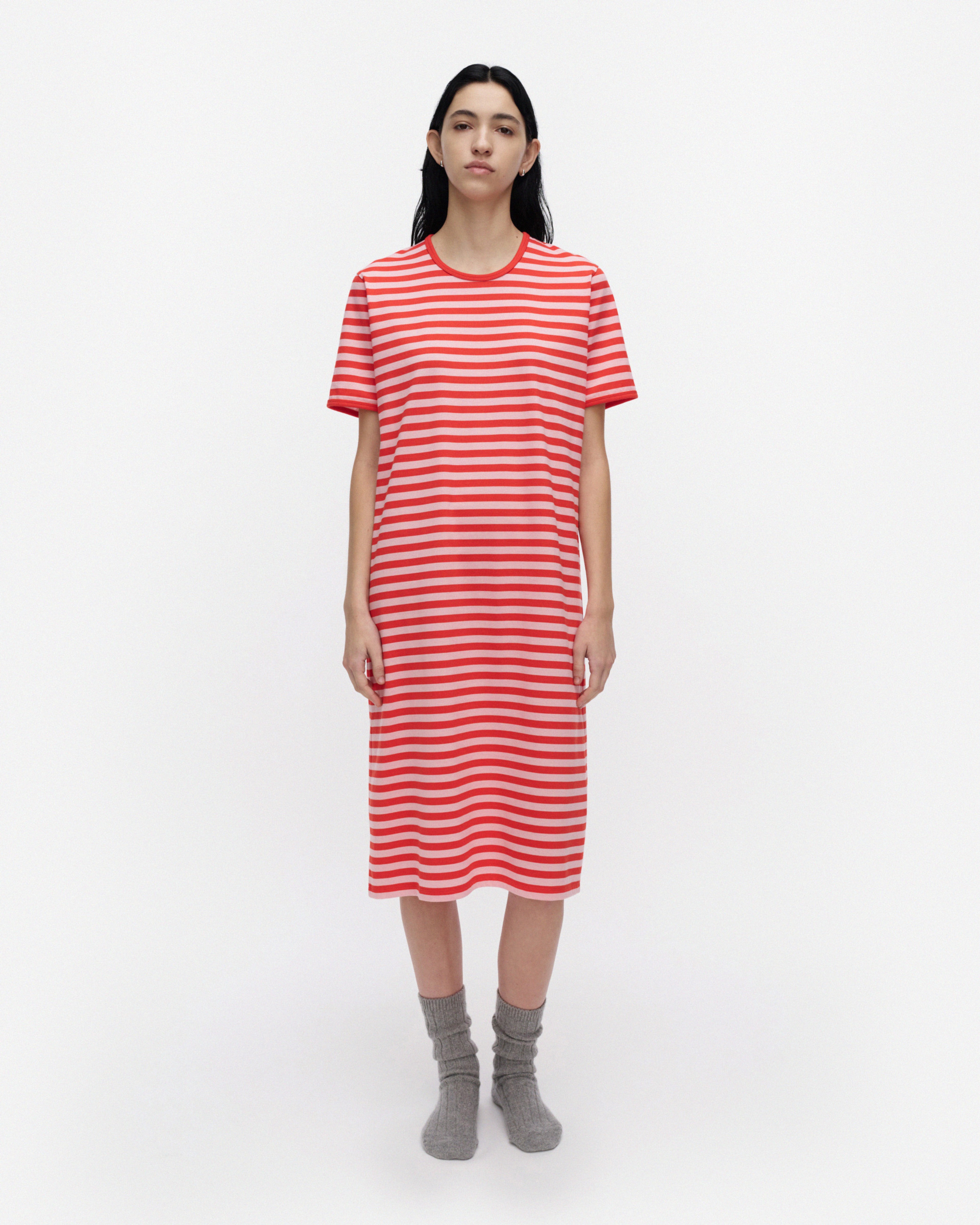 Hetta II Tasaraita, Nightgown, red, light pink,