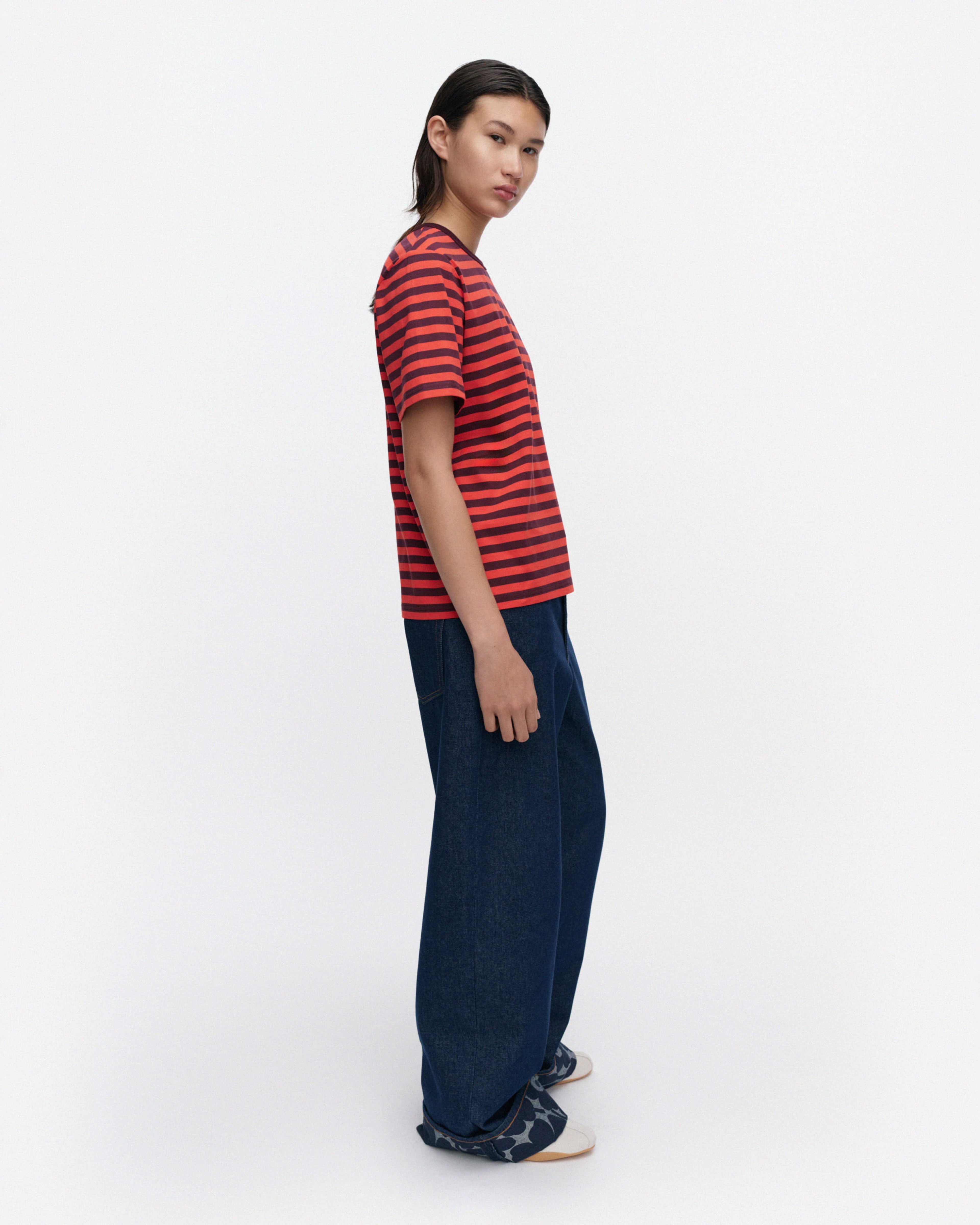 Tasaraita Unikko, Kioski t-shirt, wine red, red,