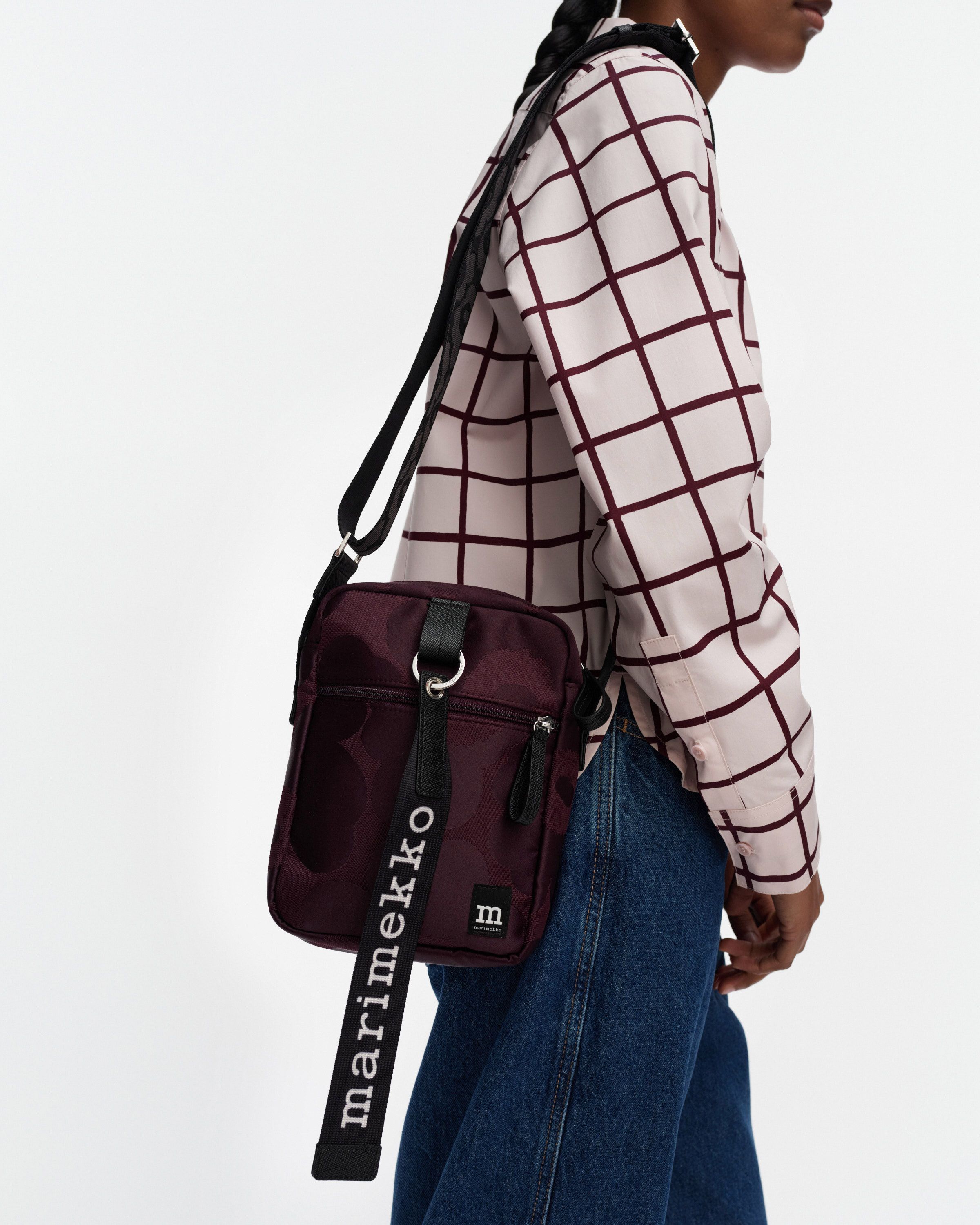 marimekko　ショルダーバッグ　カメラバッグ　ブラック　ナイロン　美品 Camera Bag Unikko Bag wine red, dark wine | Marimekko