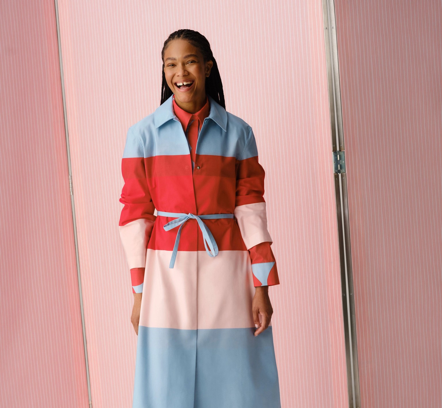 Model wearing Marimekko Luomus dress in Hennika print.