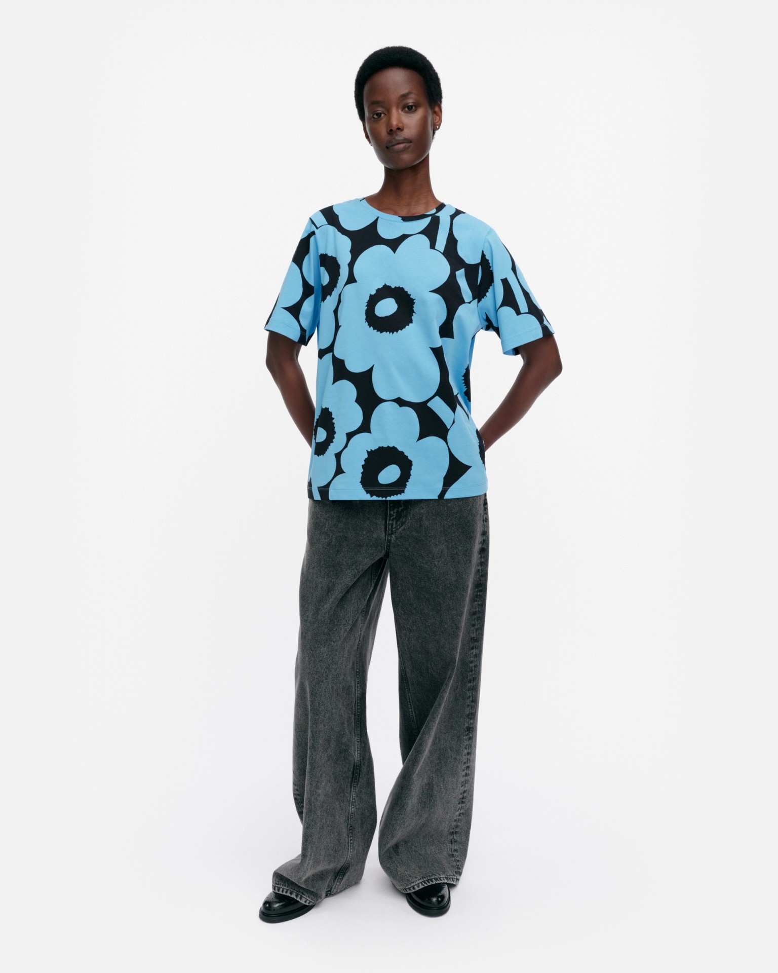 Tunnit Unikko, T-shirt, blue, black,