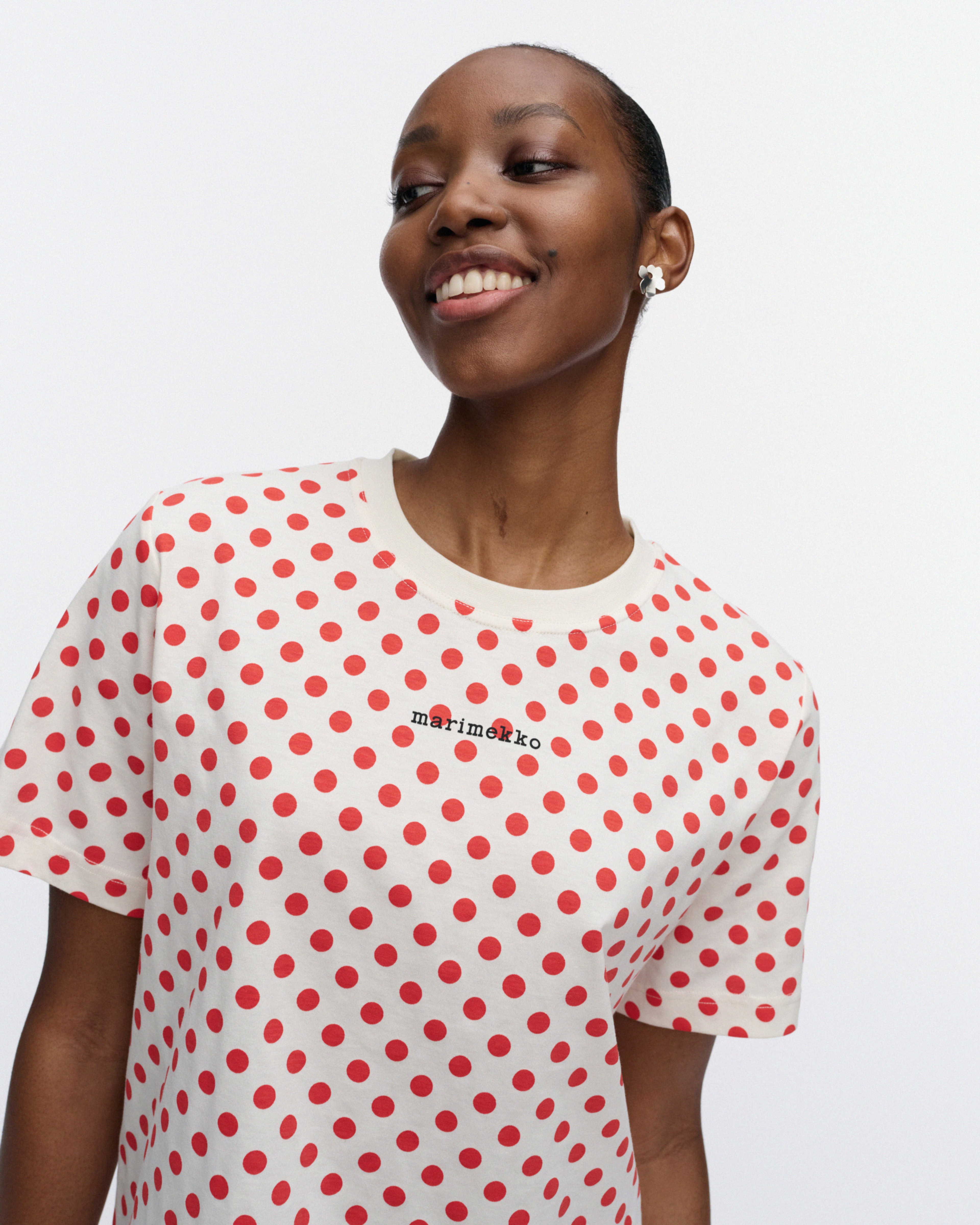 Verkko Pallo, Kioski t-shirt, off white, red,