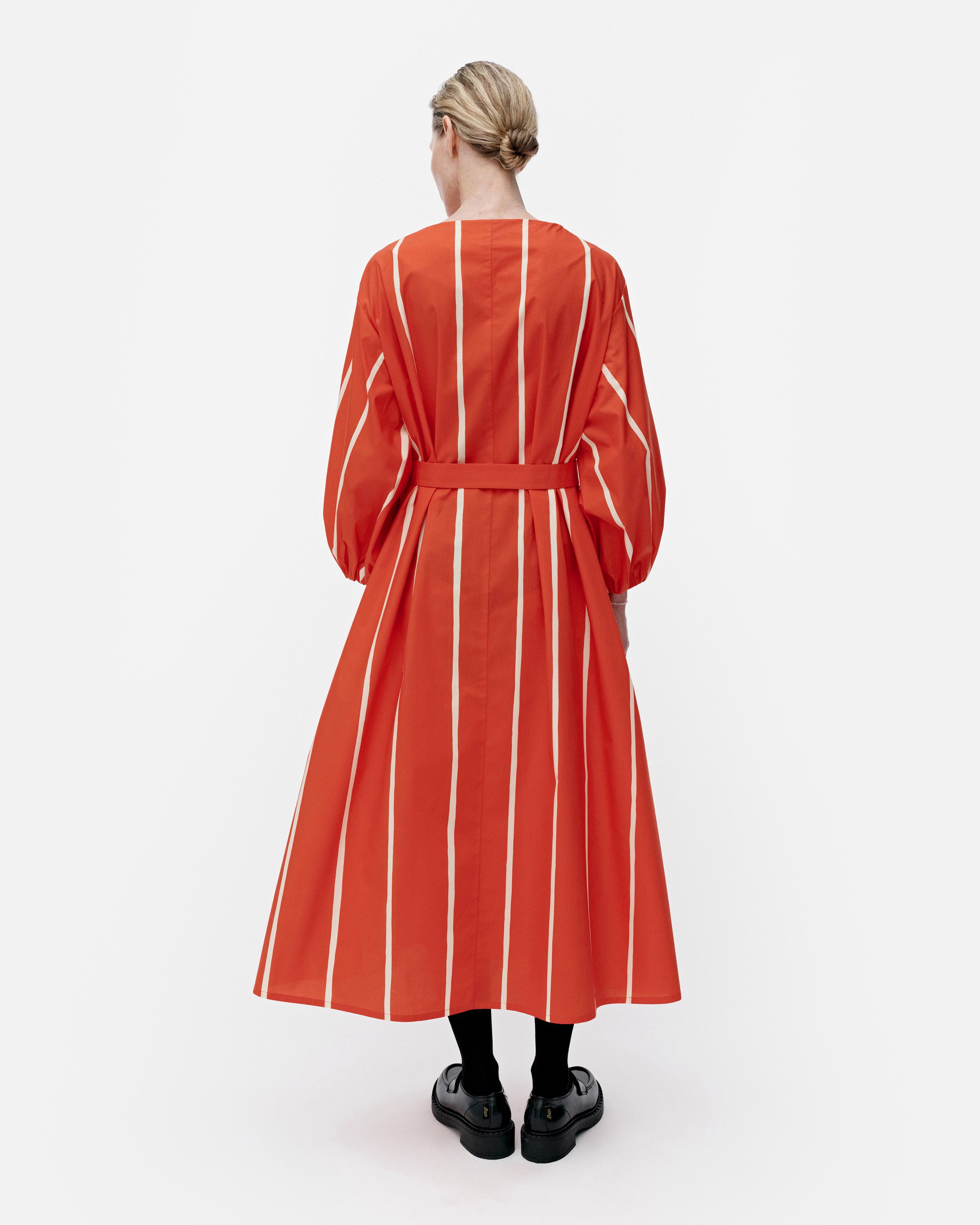 Blomma Puhveli Dress | Marimekko