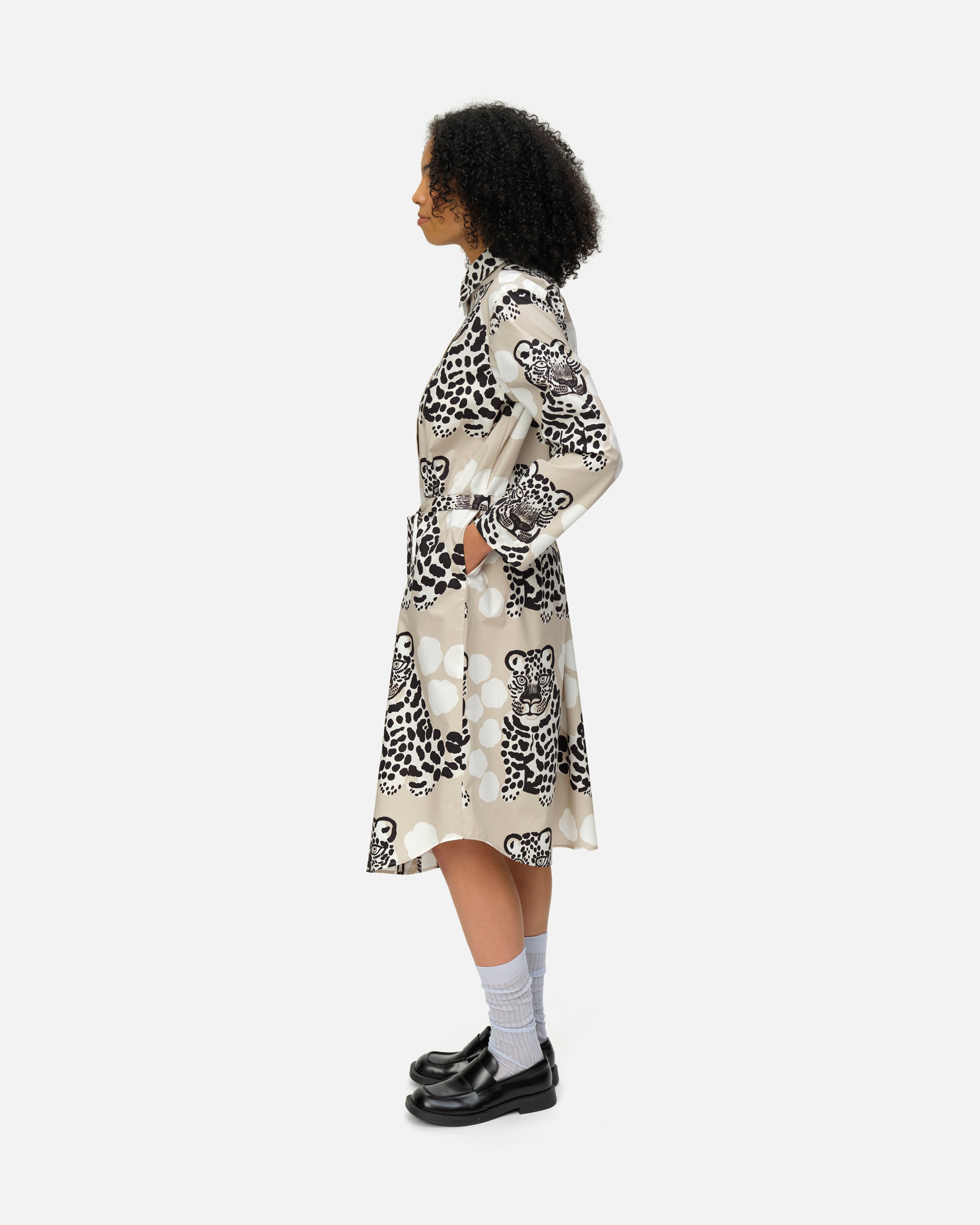 Viivain kaksoset, Cotton dress, white, black, grey,