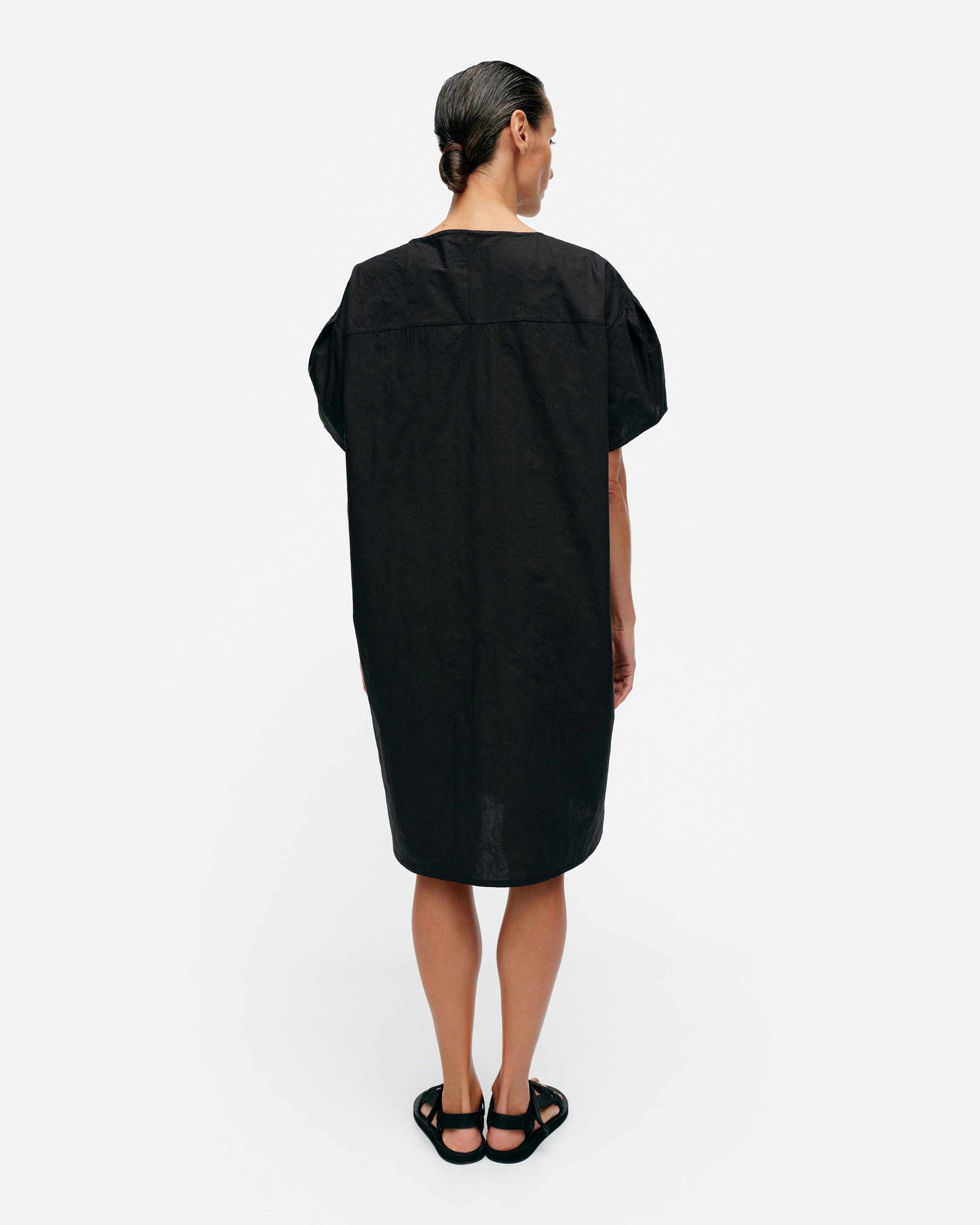 marimekko - Vuolle Mini Unikko ワンピース Amazon.co.jp: [マリメッコ] ワンピース Tiheys Mini Unikko