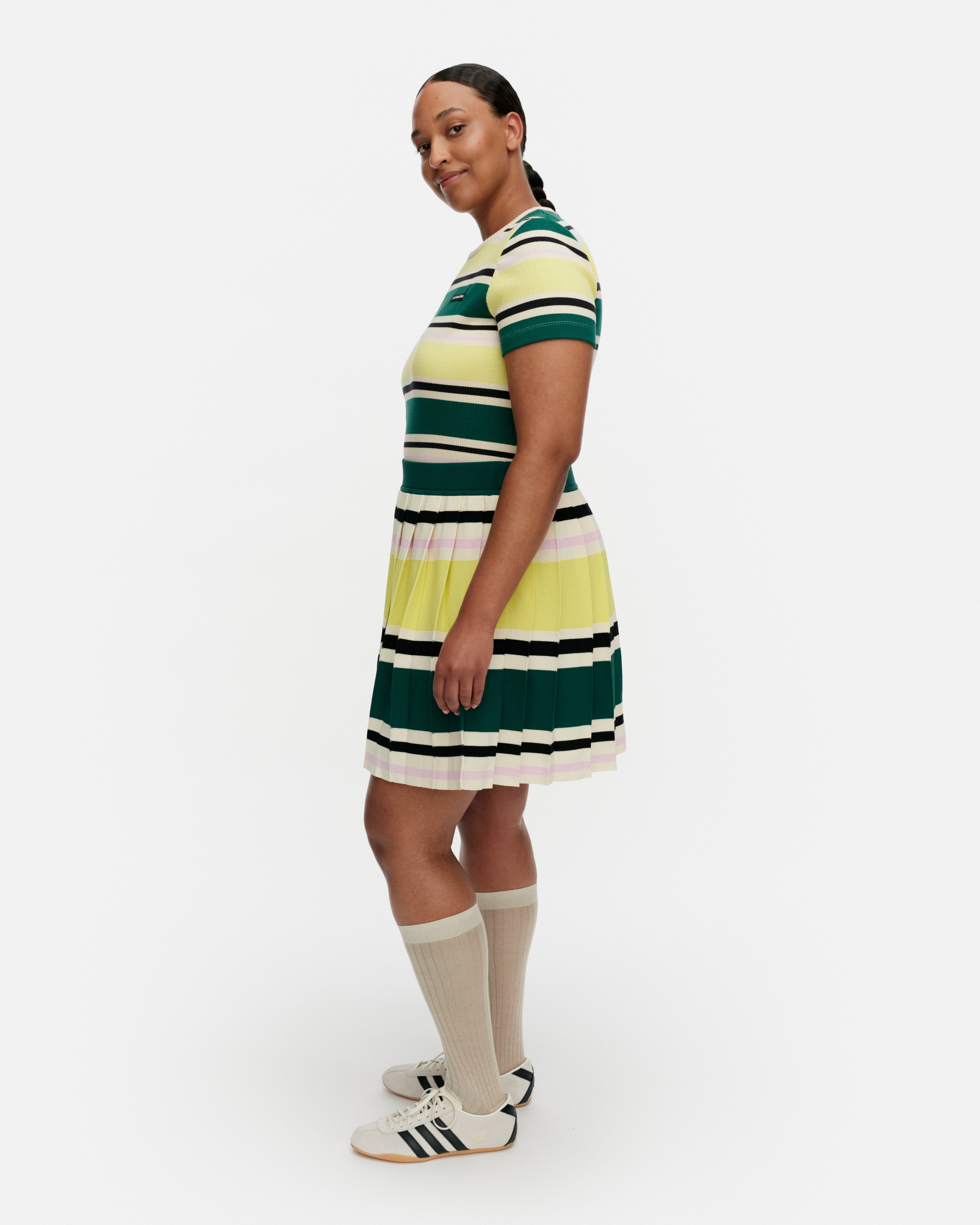 Runous Helvi, Knitted skirt, dark green, yellow, black,