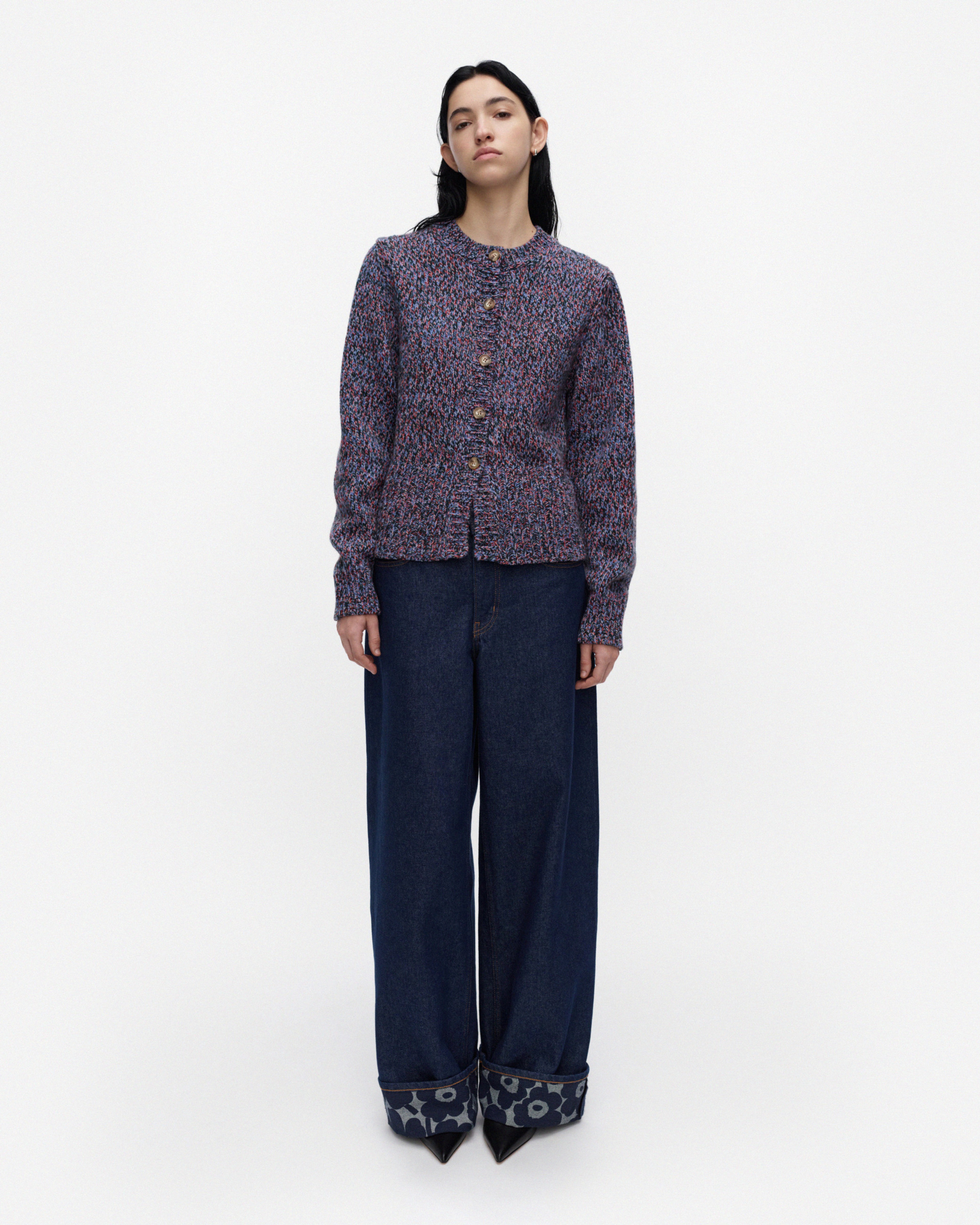 Hässäkkä, Knitted cardigan, blue, red, white, black,