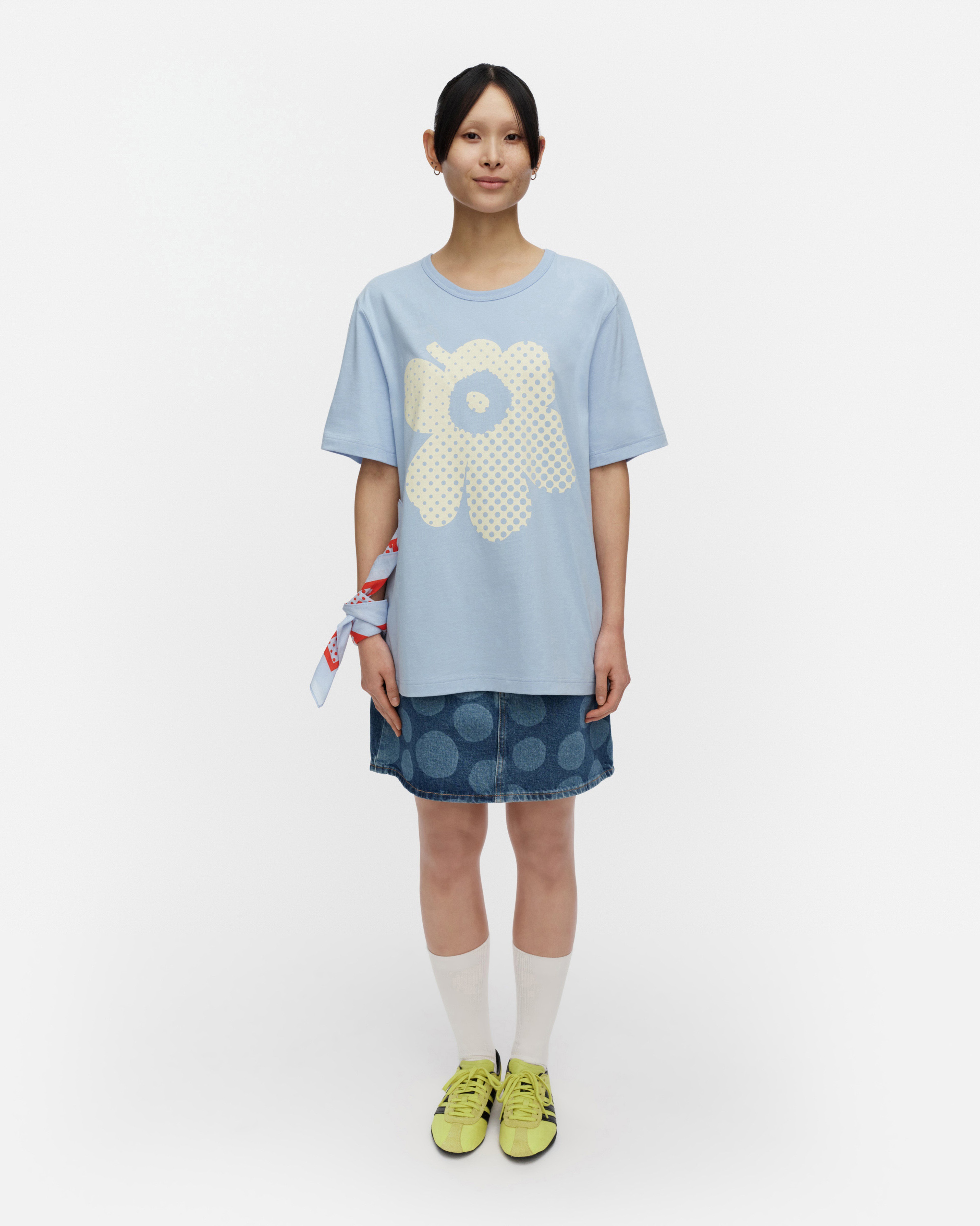 Vihne Unikko Placement Kioski t-shirt