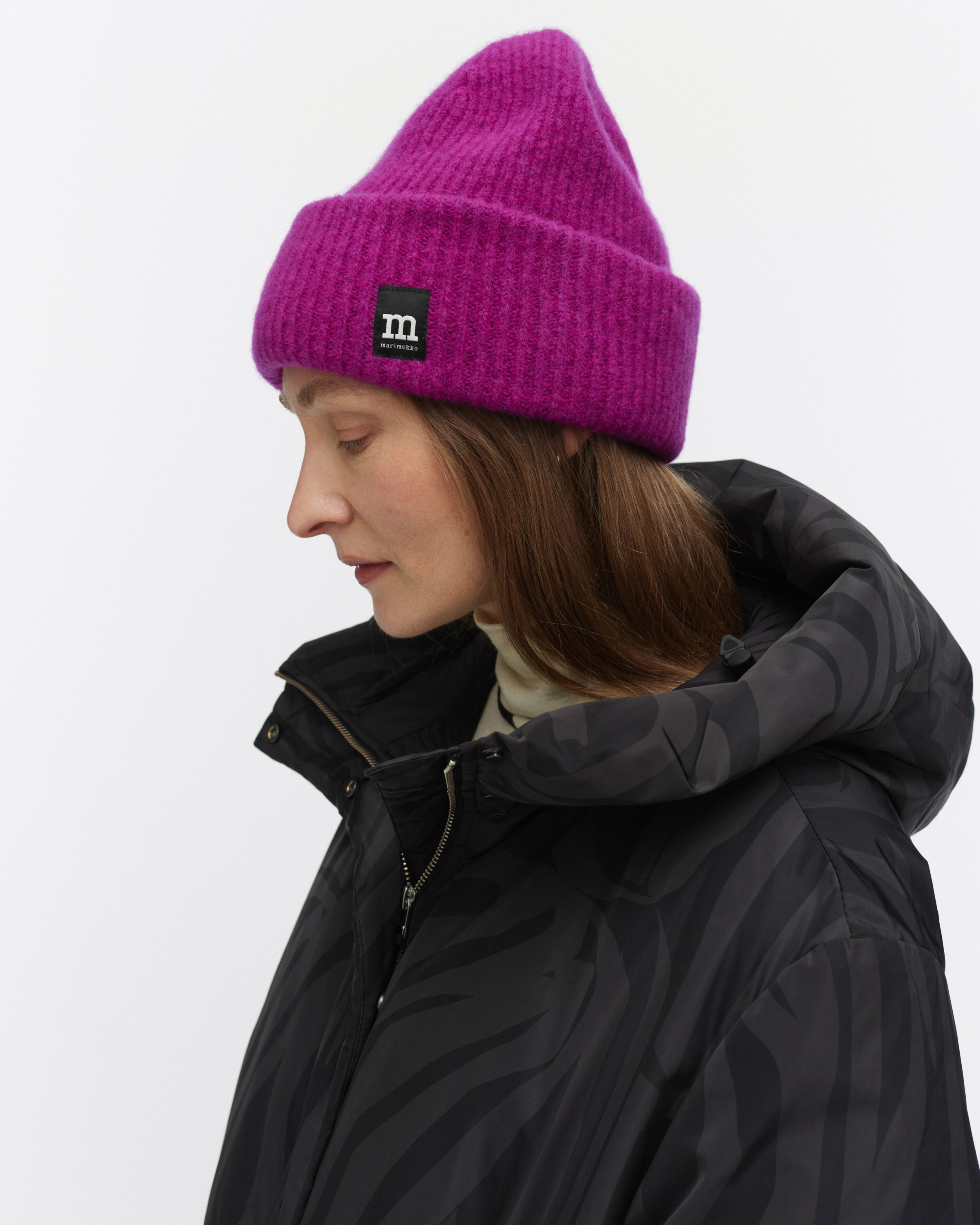 Pjettar II, Beanie, violet,