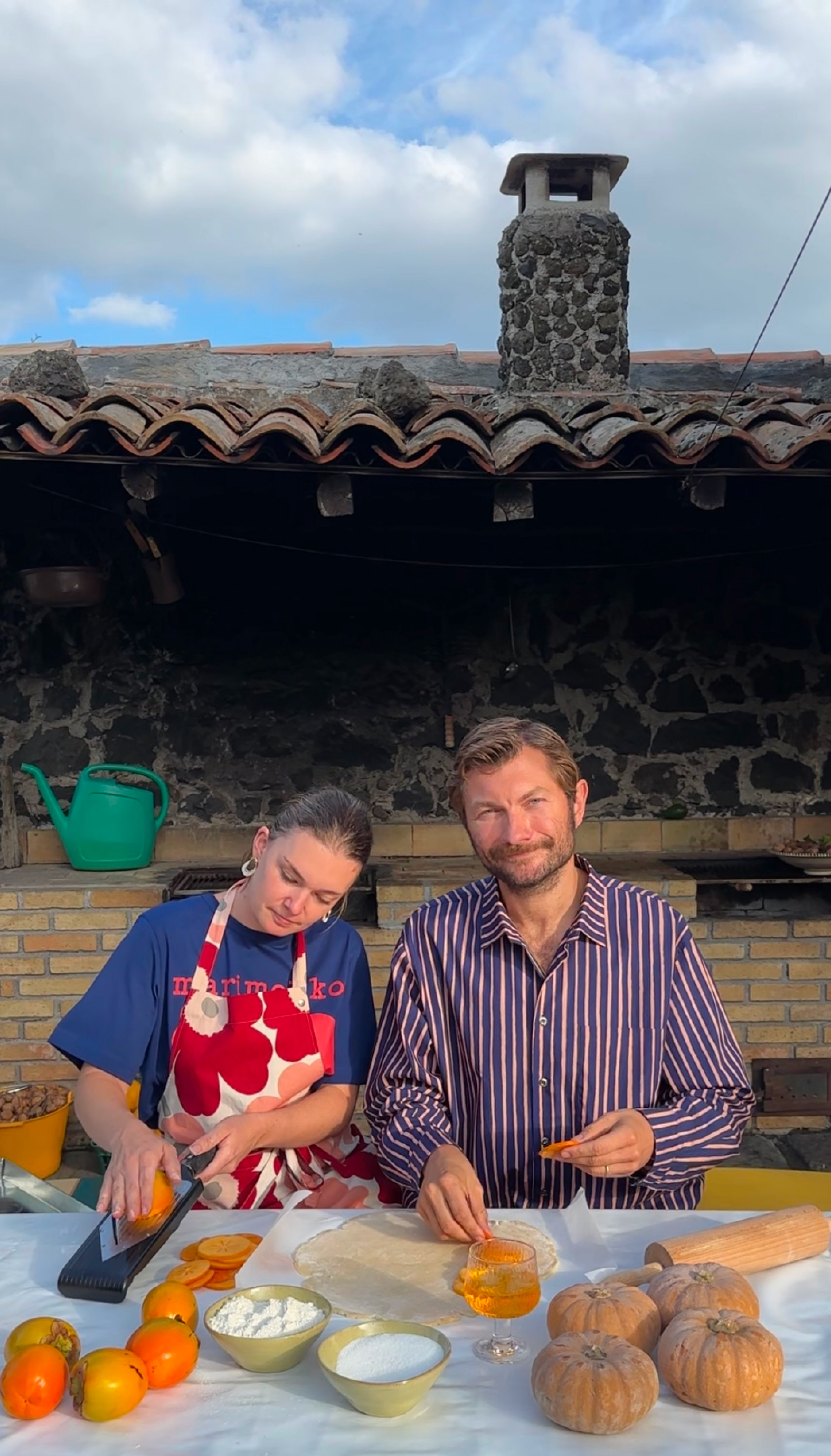 Lukas Lewandowski is cooking with his friend