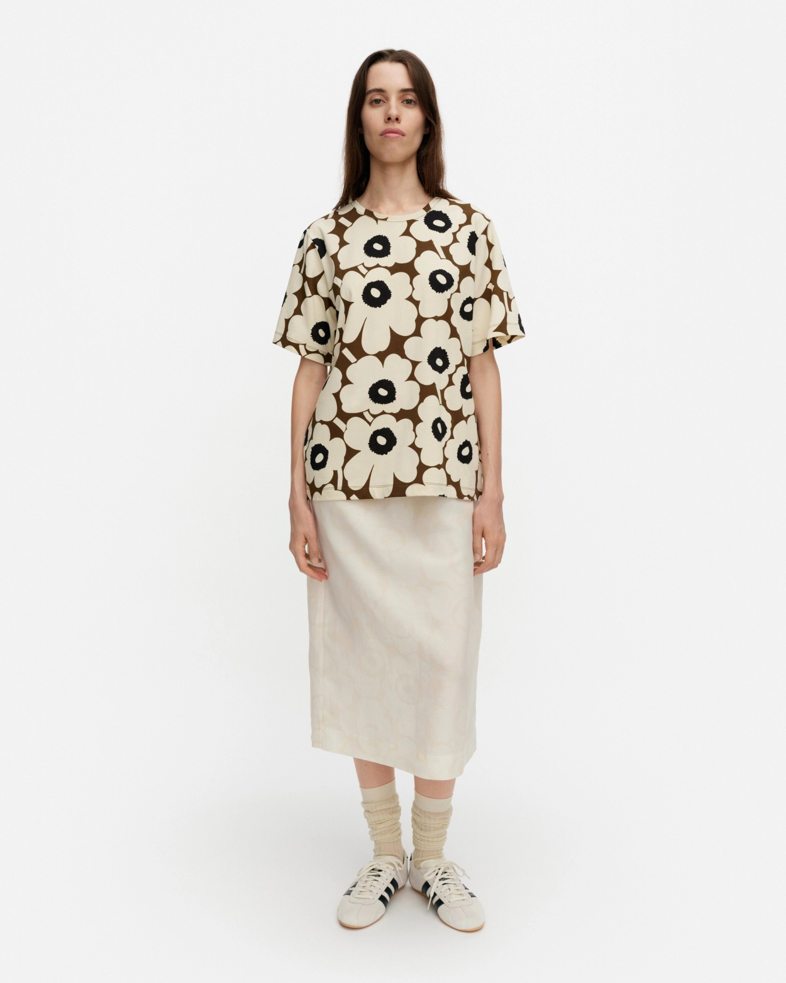 Tunnit Unikko, T-shirt, beige, brown, black,