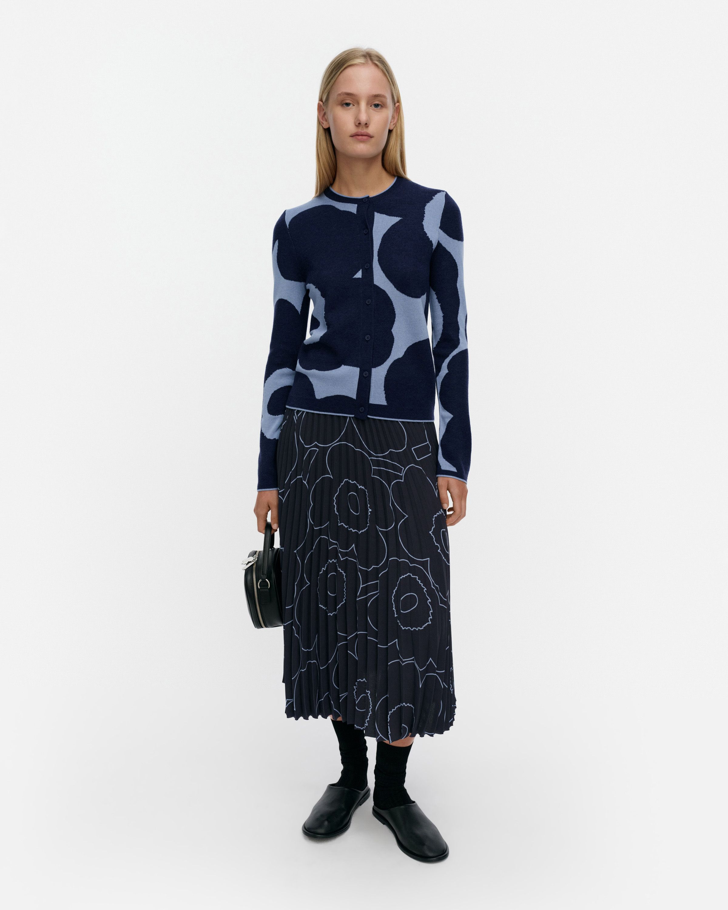 24年♡美品✨マリメッコ Unikko / Myy skirt ネイビー M Myy Unikko skirt black,dark gray | Marimekko