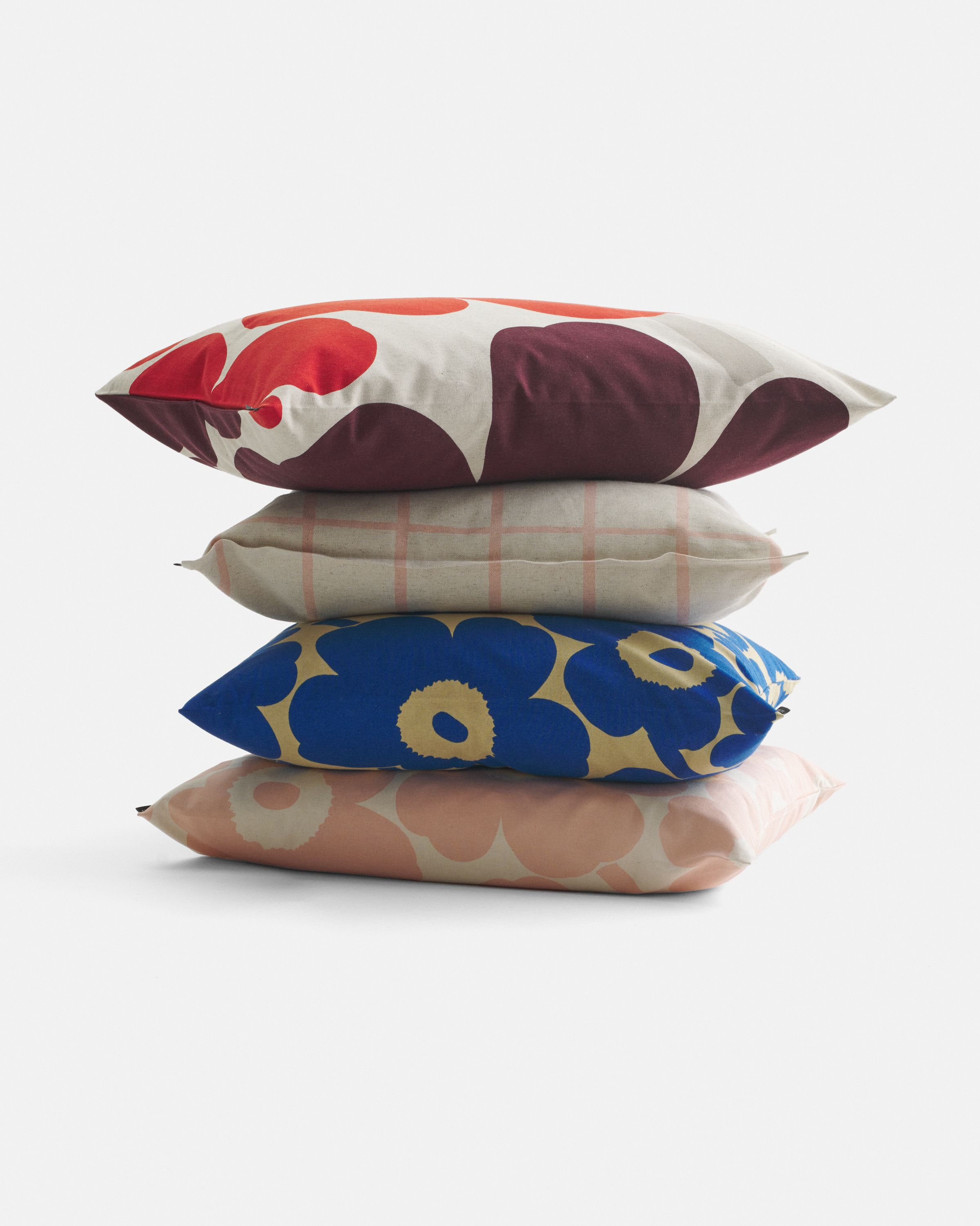 Pieni Unikko Pillow cover