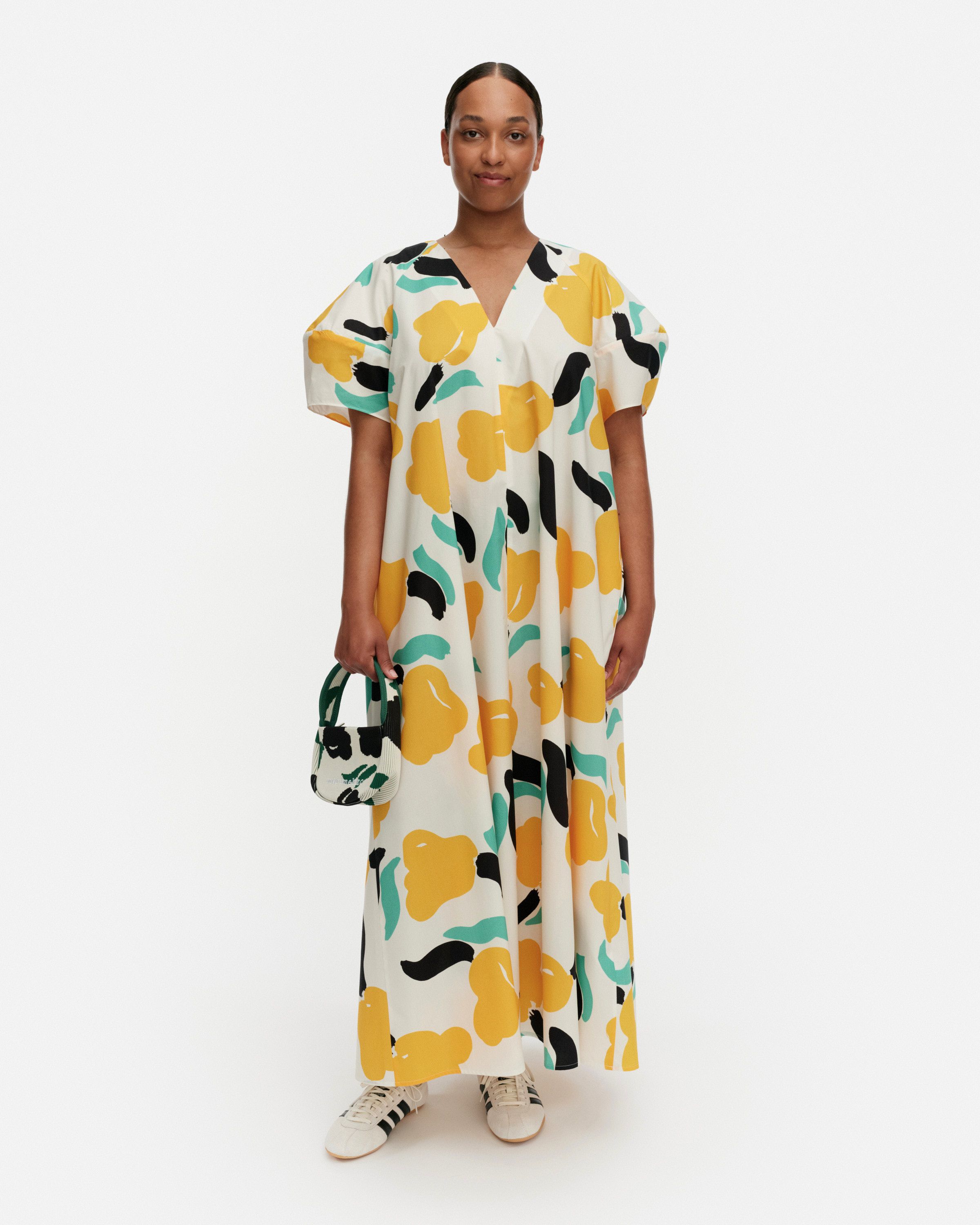Taivut Lemmitty Dress white, orange, green | Marimekko