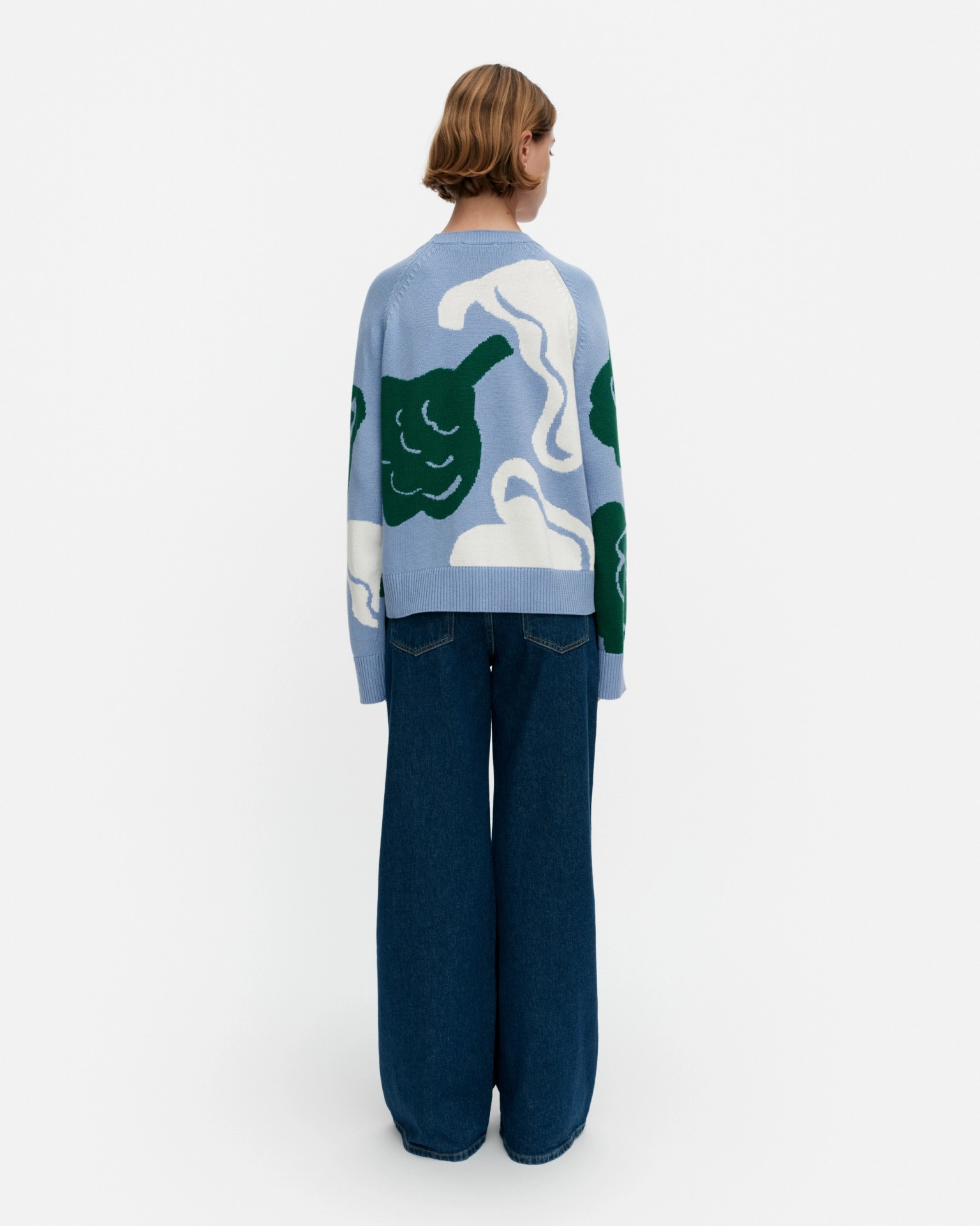 Loitsu Kukasta Kukkaan, Knitted pullover, blue, dark green, white,