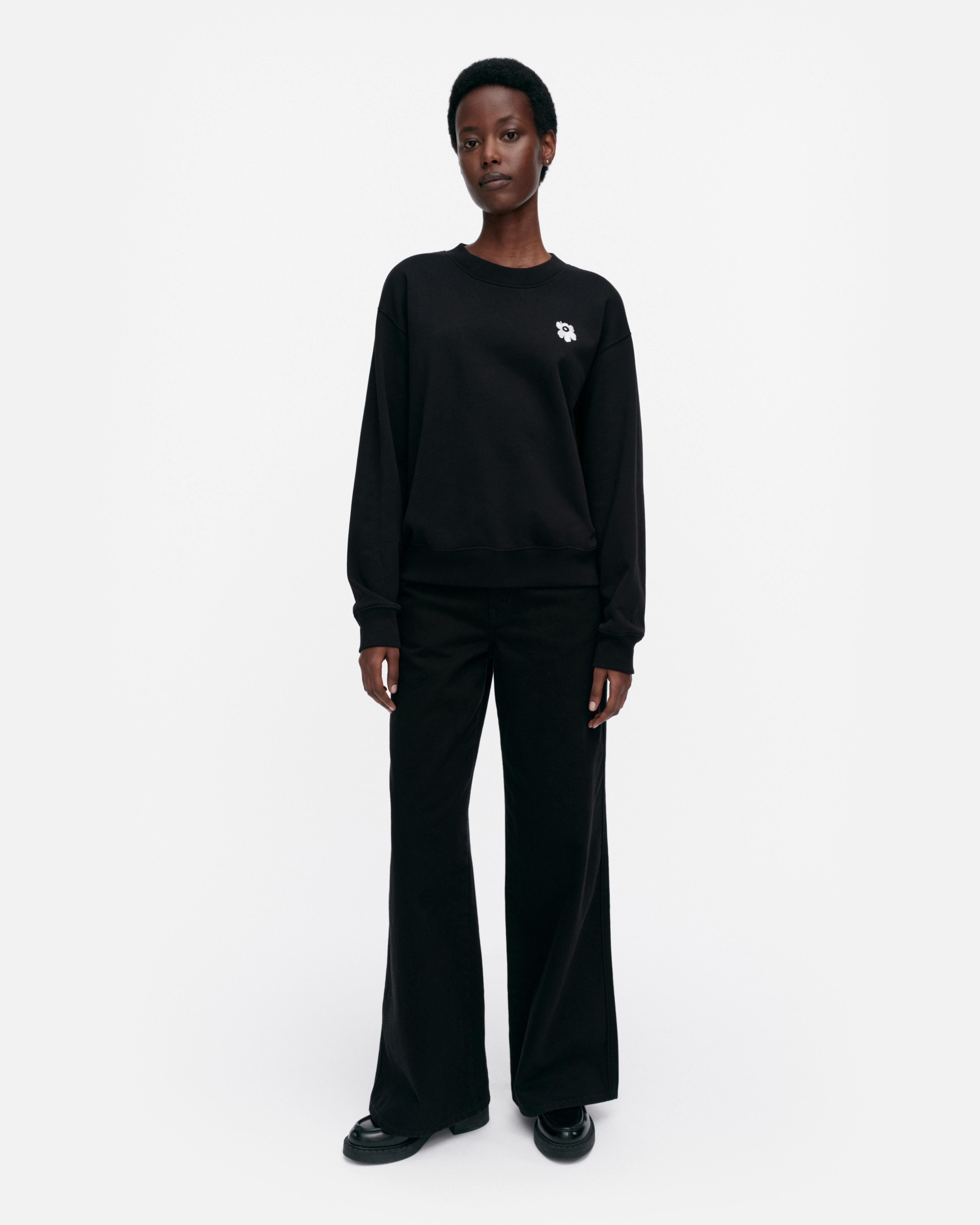 Leiot Unikko Placement, Collegepaita, musta,valkoinen,