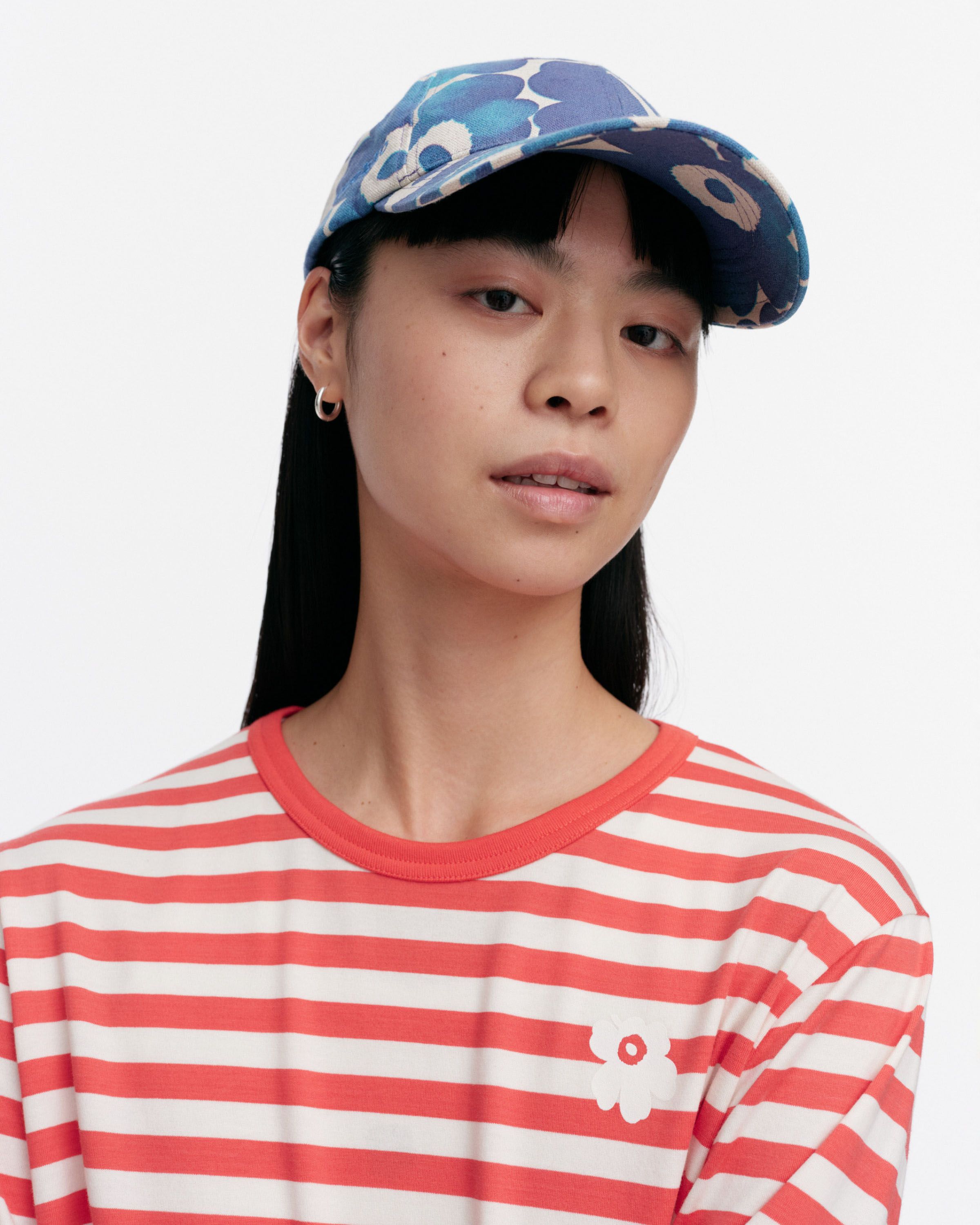 Marimekko Kohde Piirto Unikko キャップ 2a56f895e6819bc43399f46e05b313