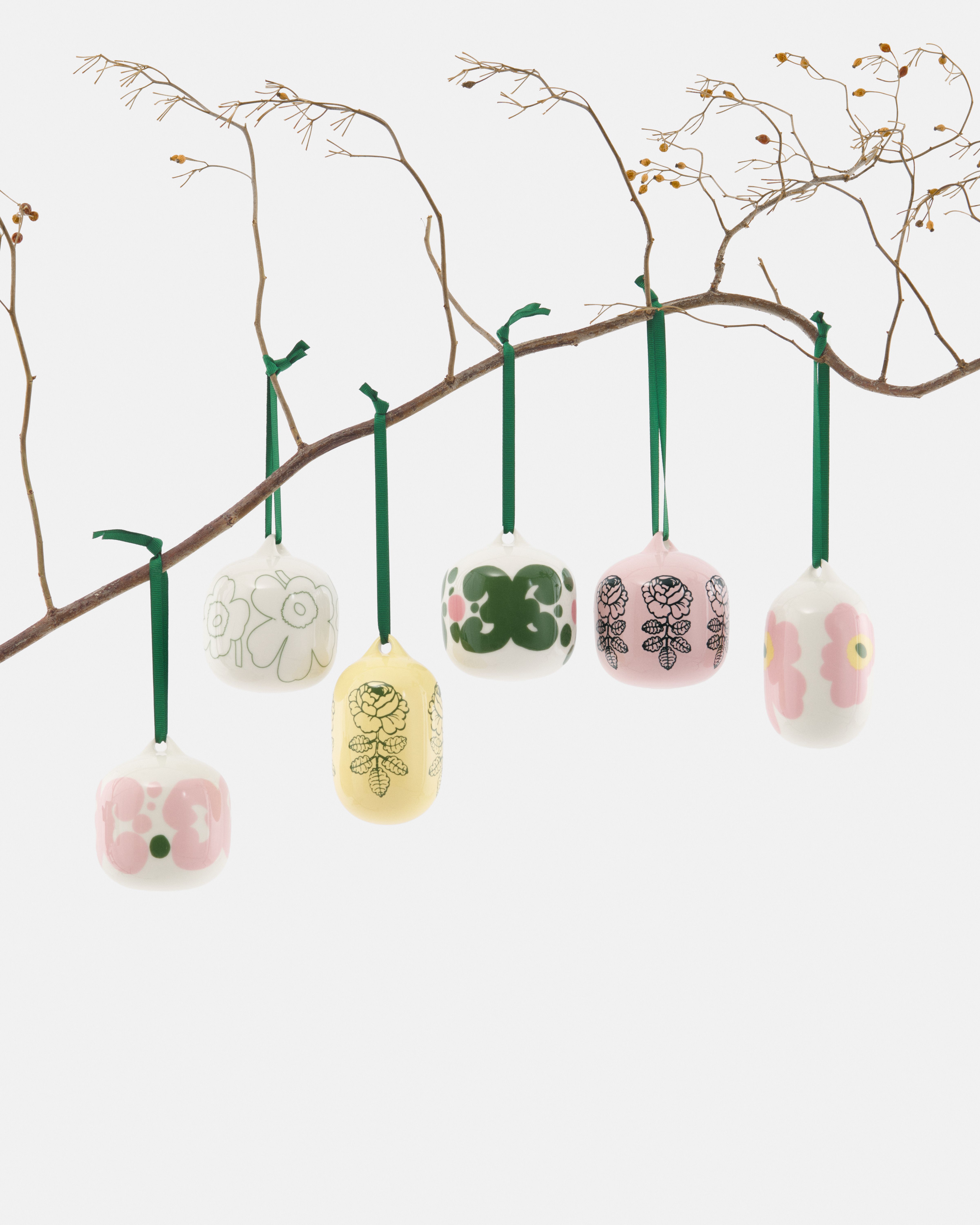 新品未使用　marimekko Vihkiruusu Collectible ornament | Marimekko