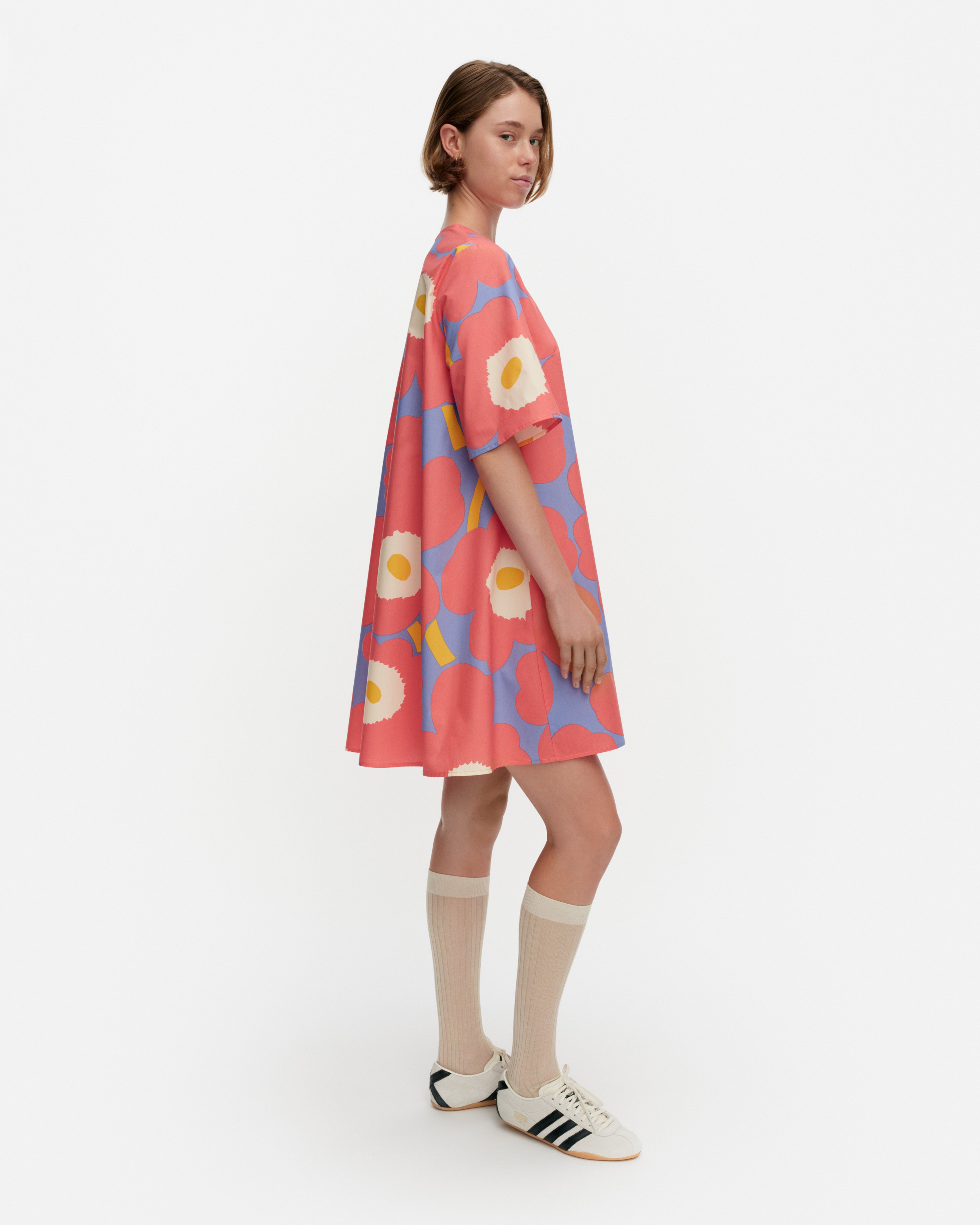 Kukkiva Unikko, Dress, red, blue, orange,