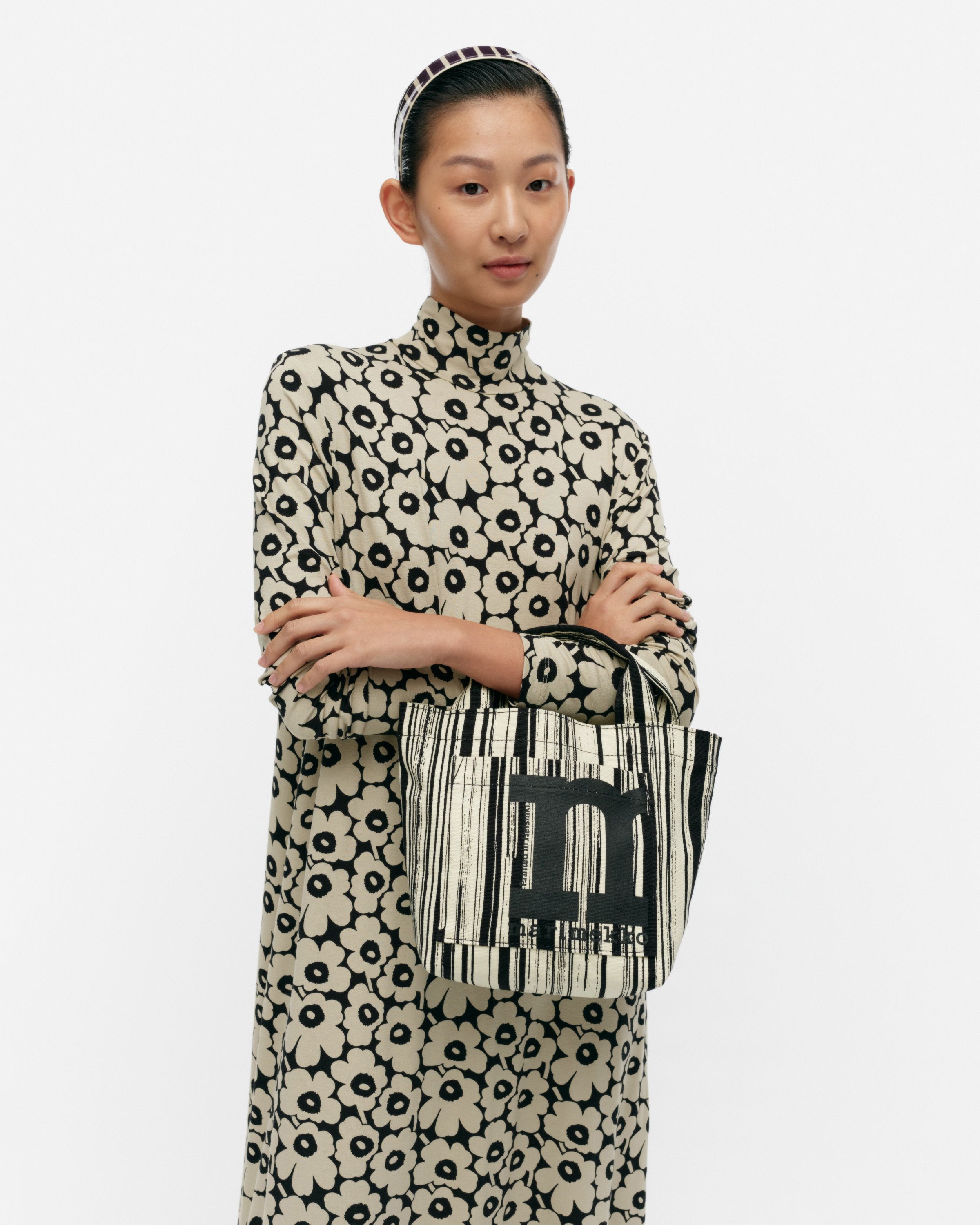 24AW■marimekko■Mono Mini Tote Siluetti トートバッグ ロゴ 2024AW】マリメッコ/ Mono Mini Tote Siluetti トートバッグ