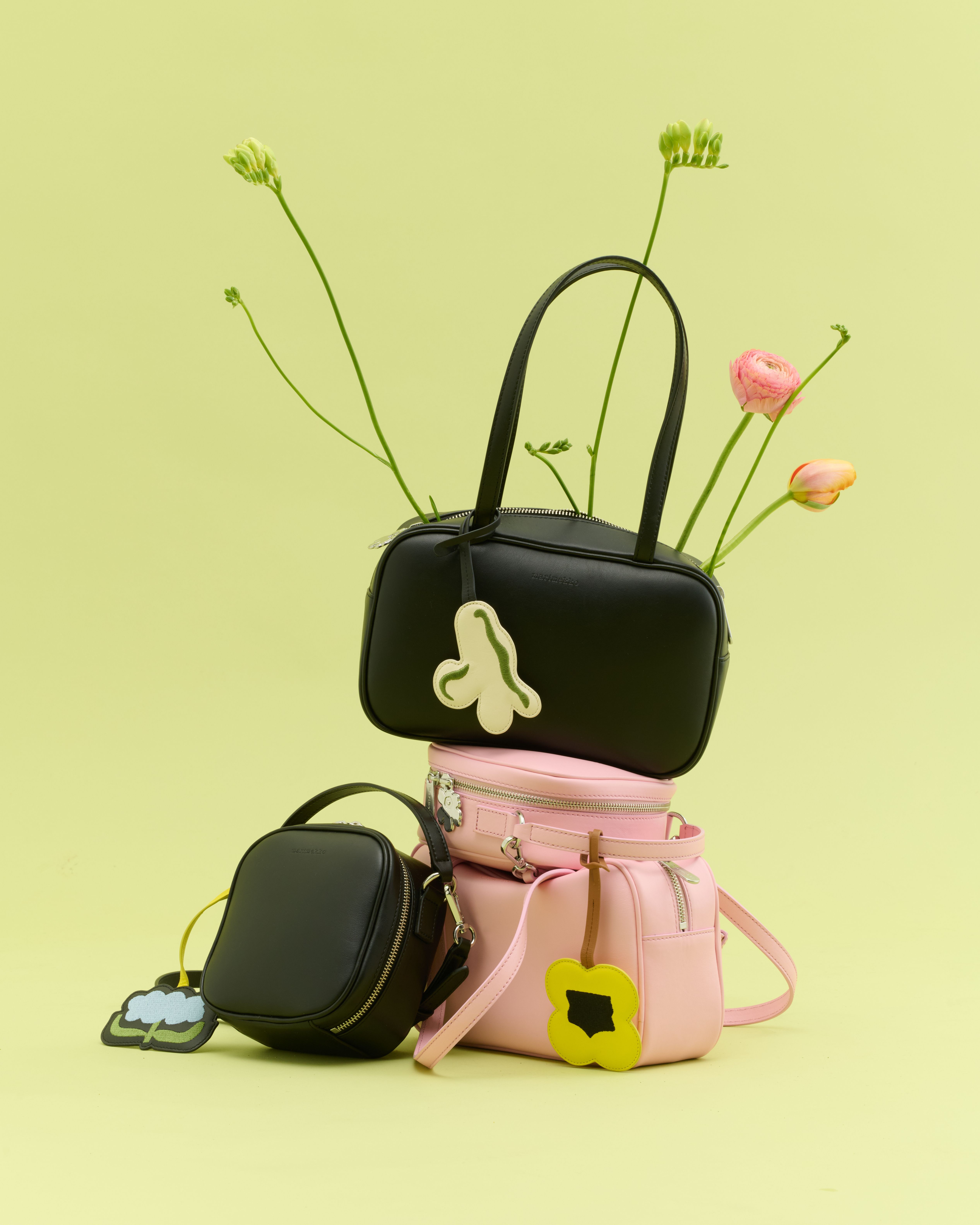 Gratha Bowler Shoulder bag black | Marimekko