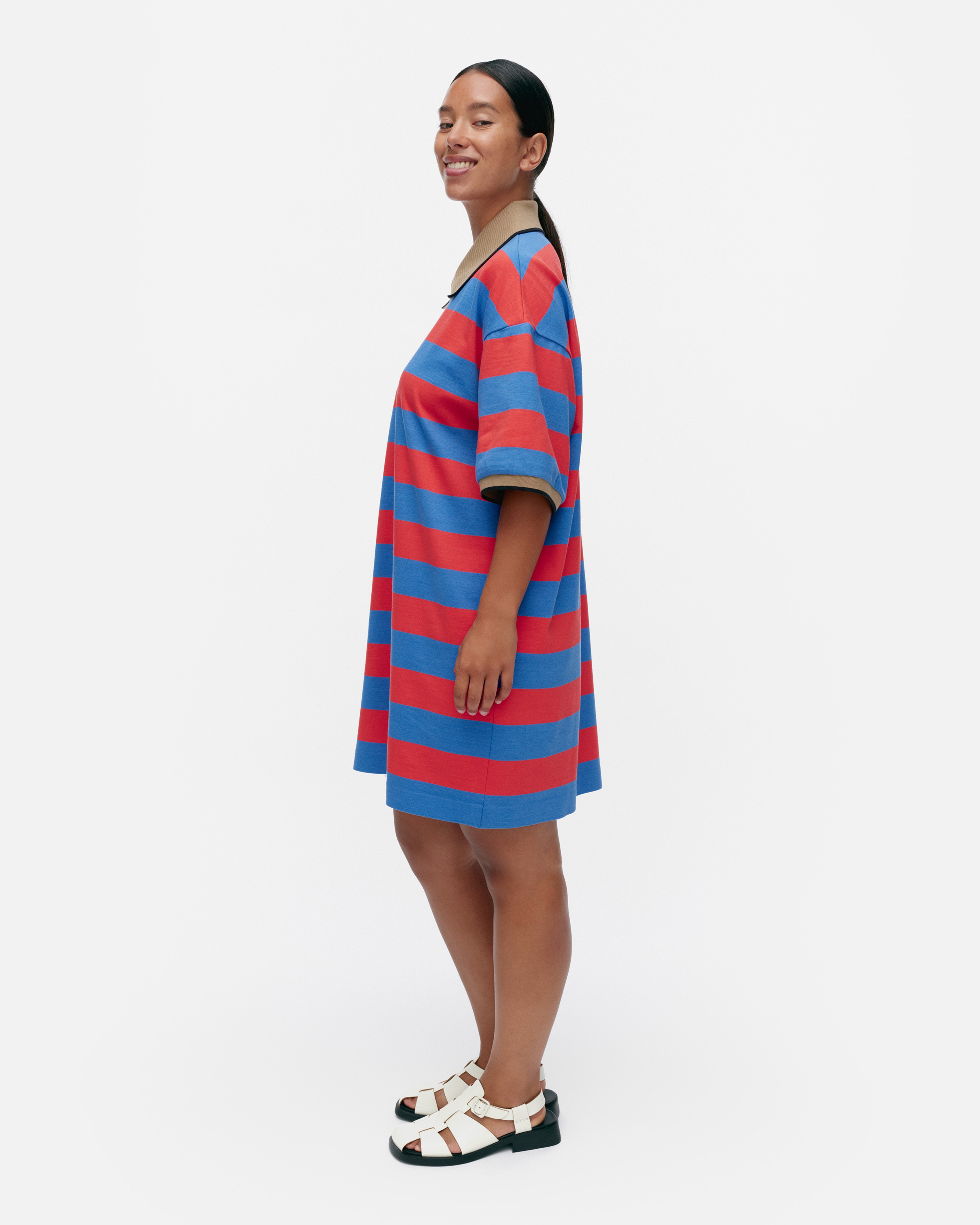 Referenssi, Tunic, blue, red,