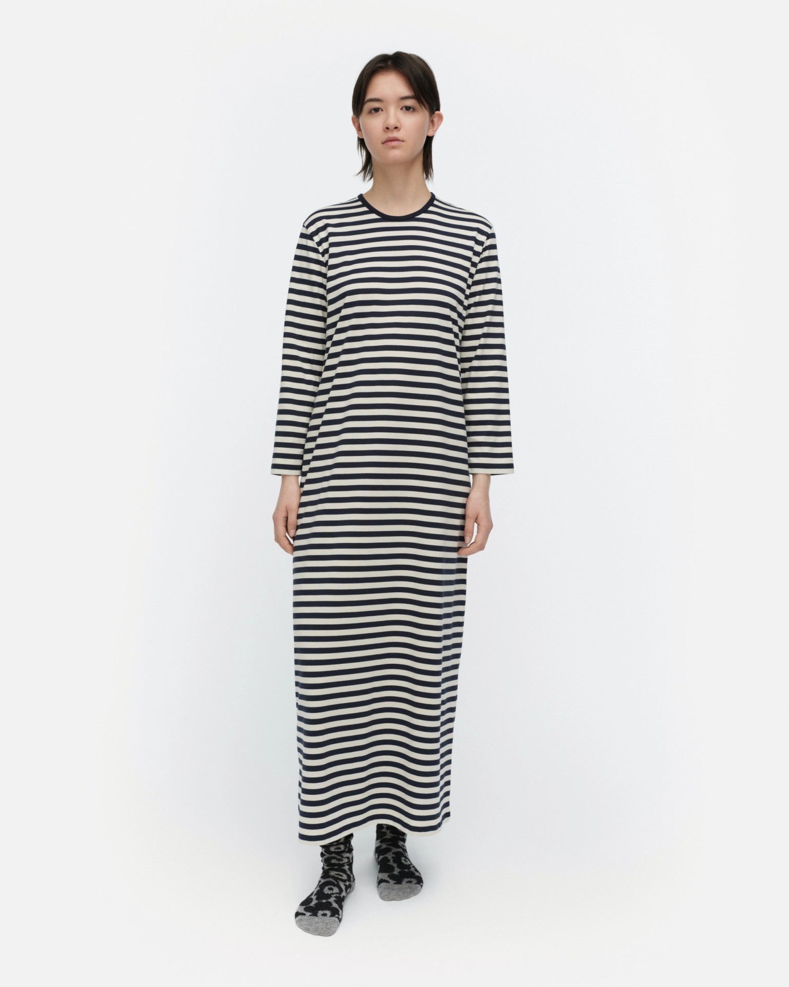 Katju Tasaraita, Nightgown, dark navy, off white,