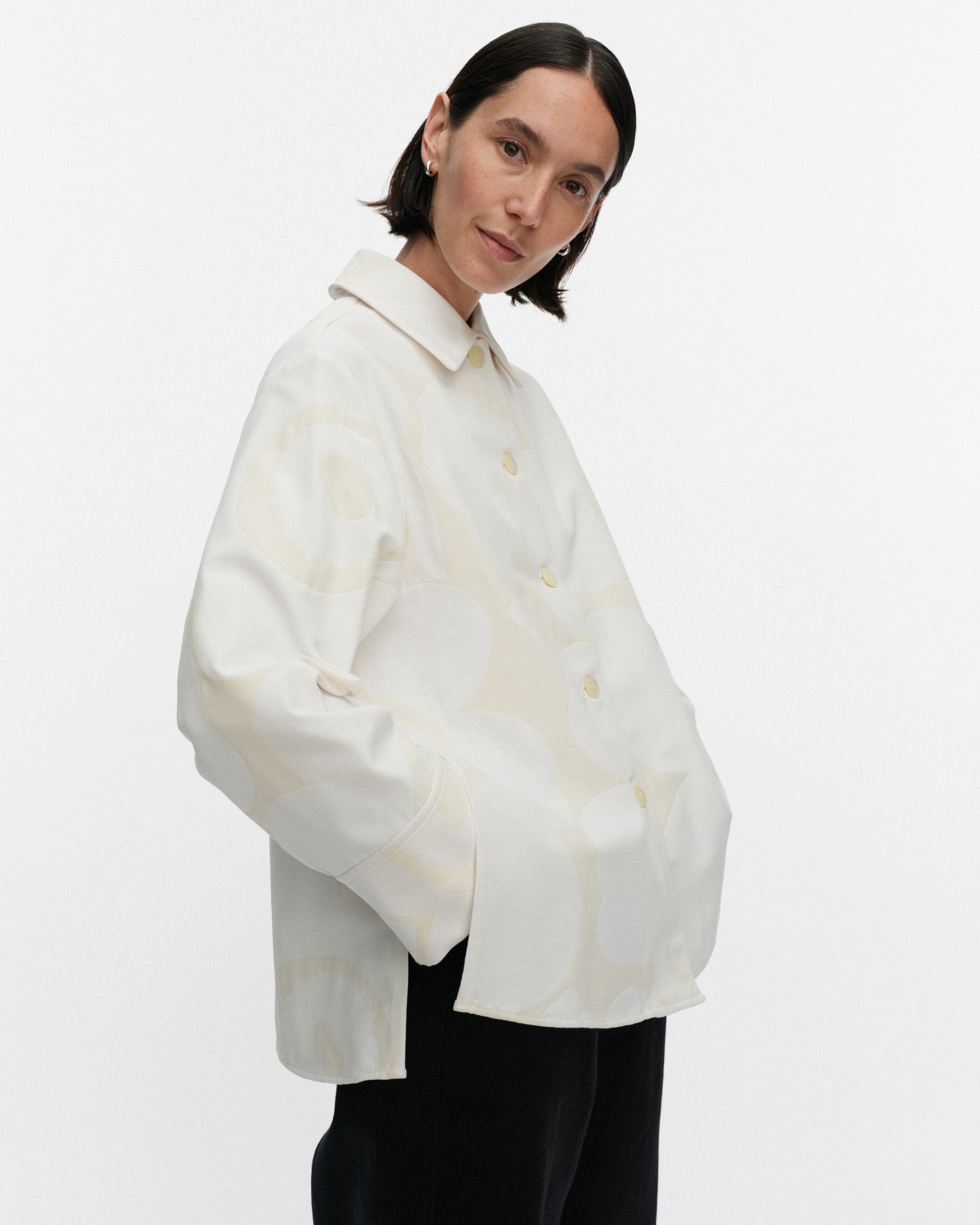 Ladonta Unikko, Shirt, white, off white,