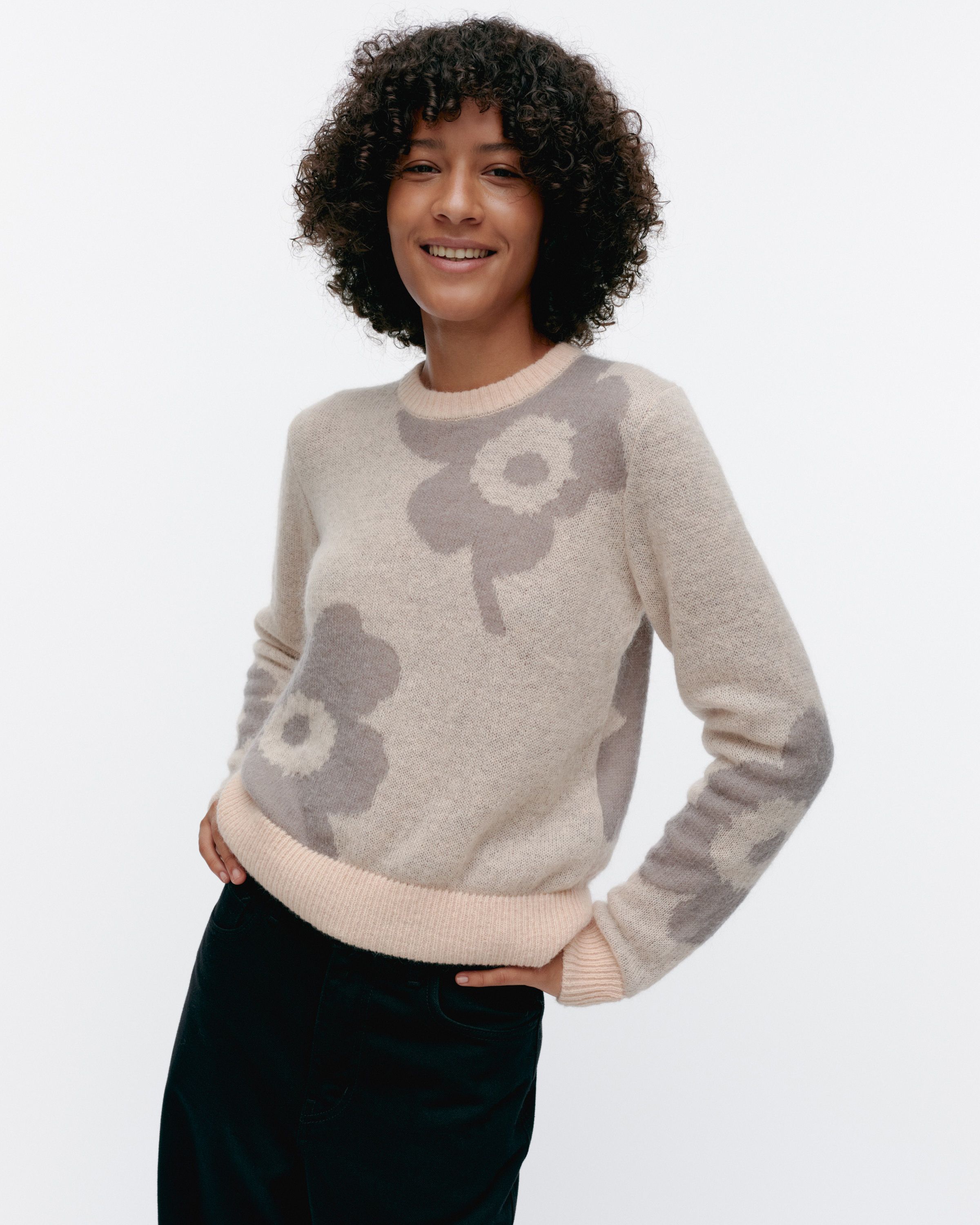 Tunnelma Unikko Wool sweater