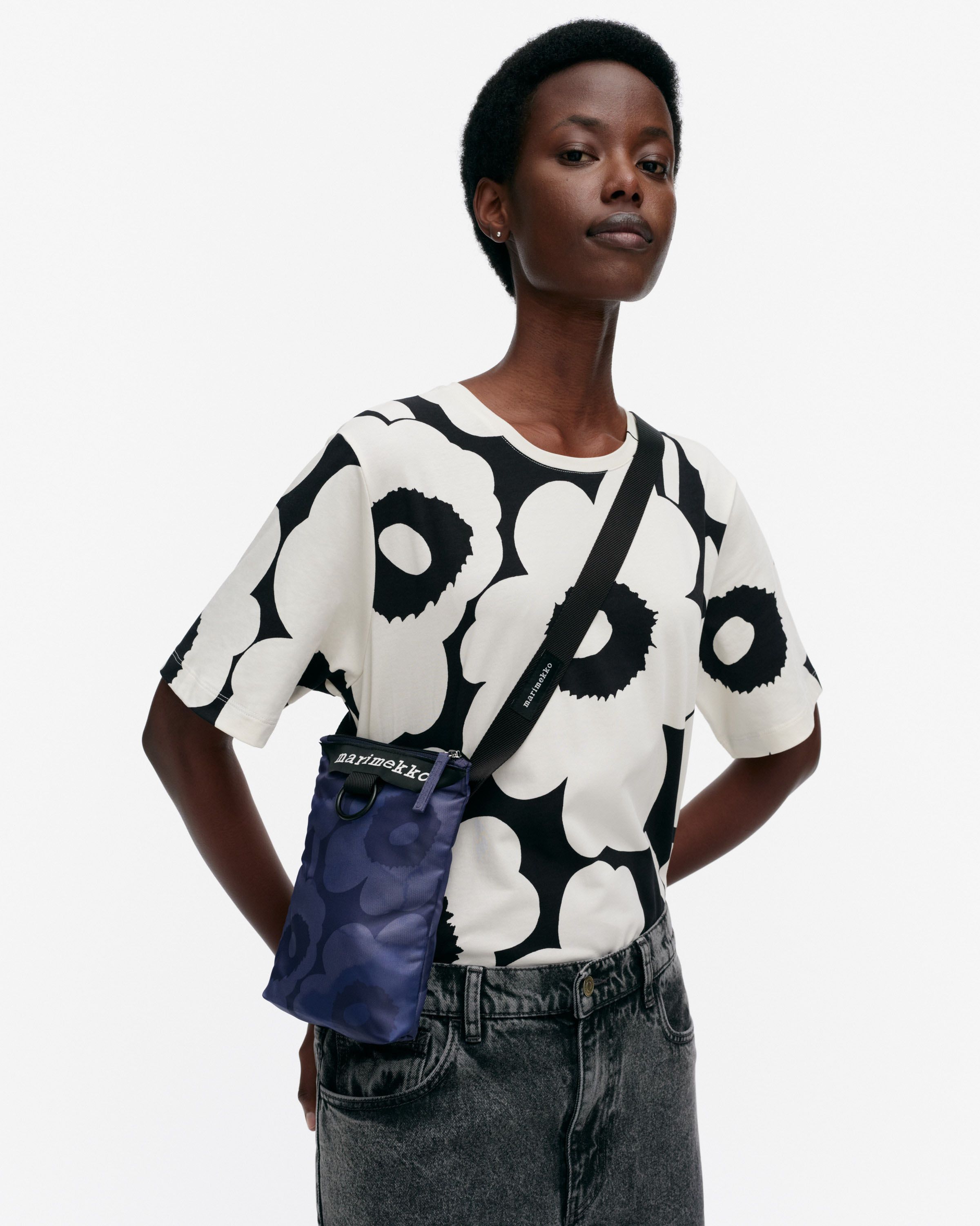 マリメッコ marimekko バッグ Neat Phone Pocket Unikko 094571 Marimekko Neat Crossbody Unikko Phone Pocket – KIITOSlife