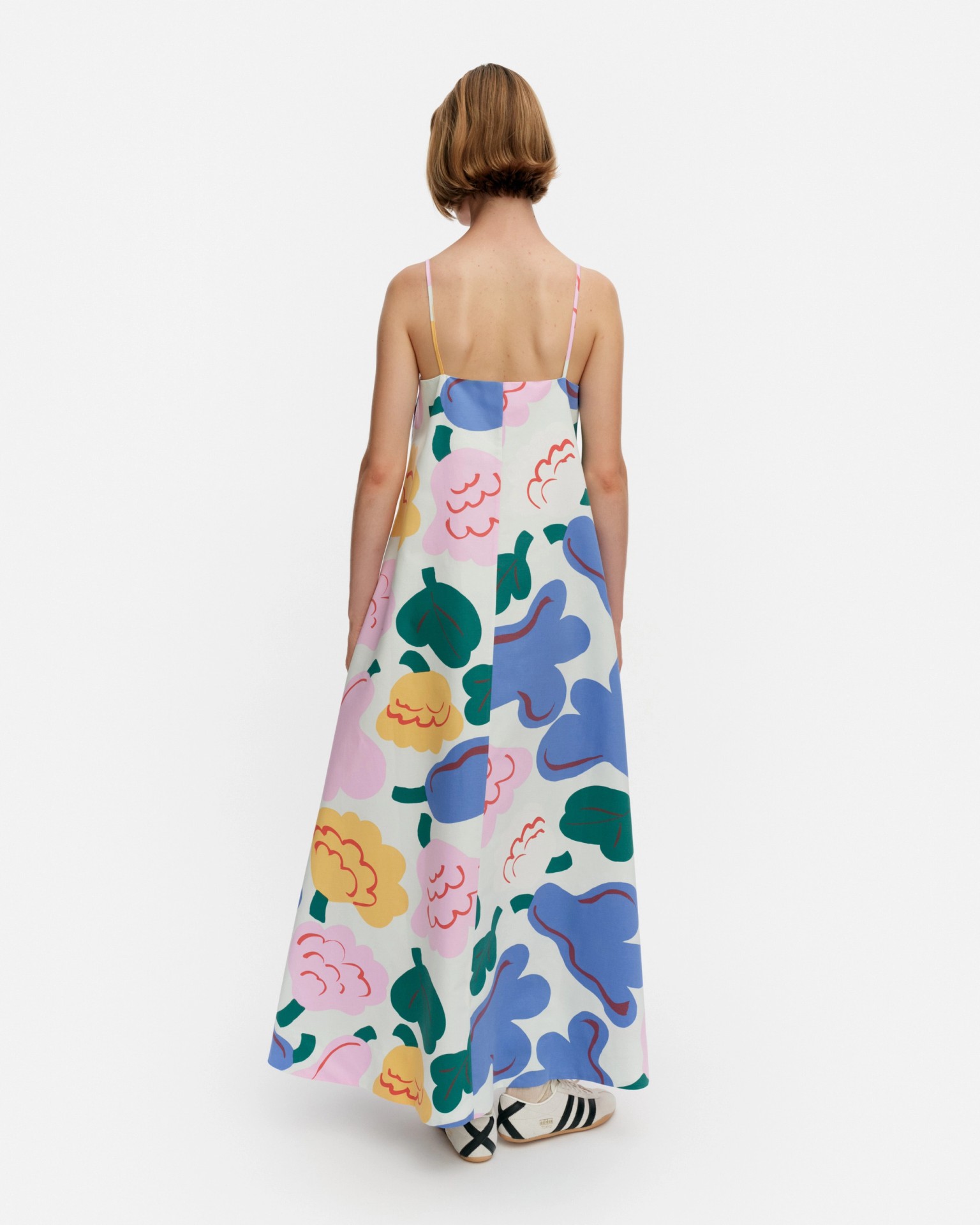 Huvittaa Kukasta Kukkaan Dress