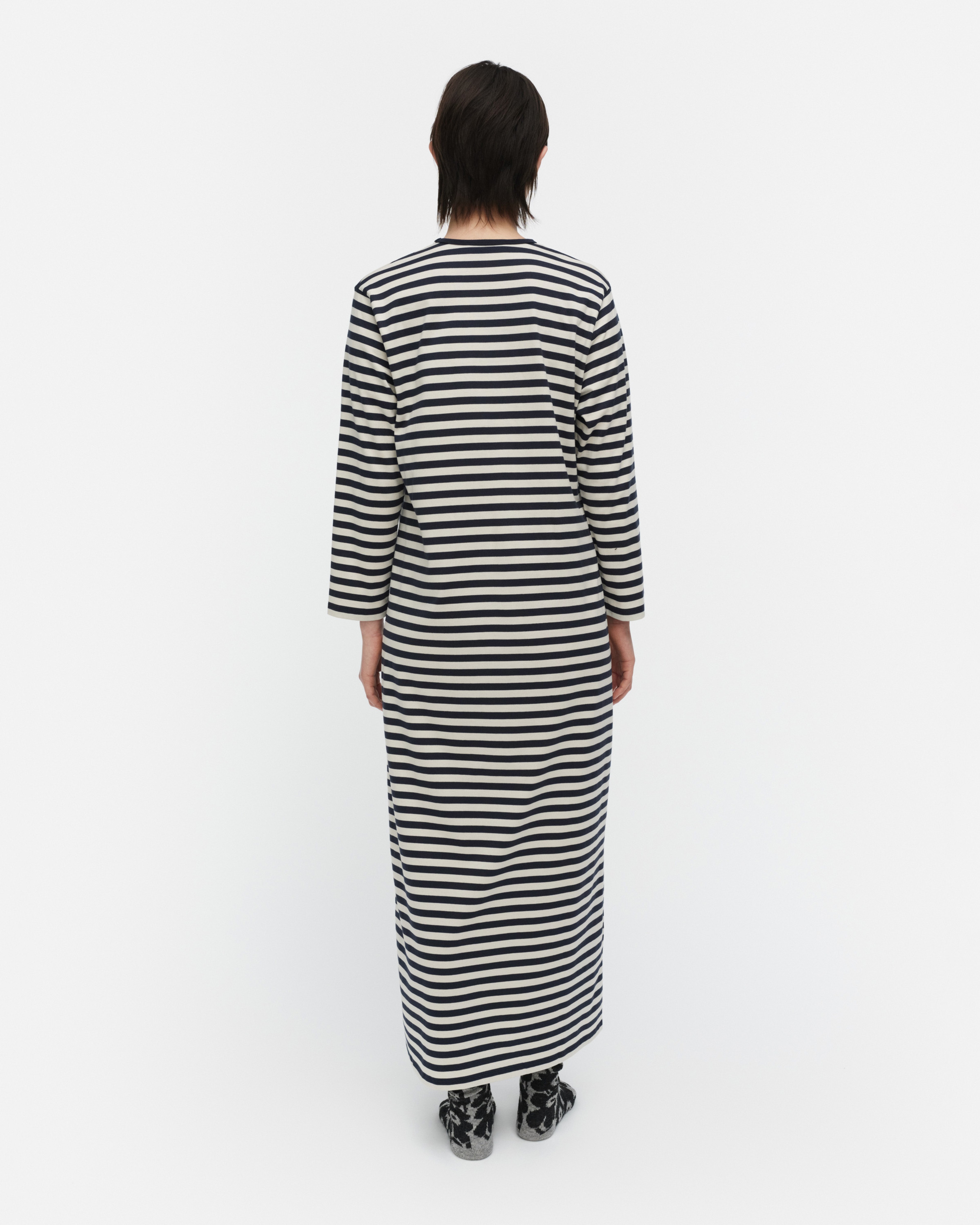 Katju Tasaraita, Nightgown, dark navy, off white,