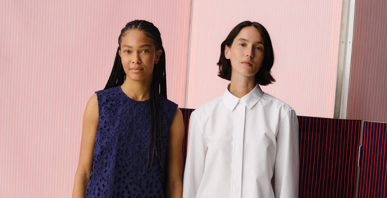 Models wearing Innoitus dress and Lados trousers in Keidas print.