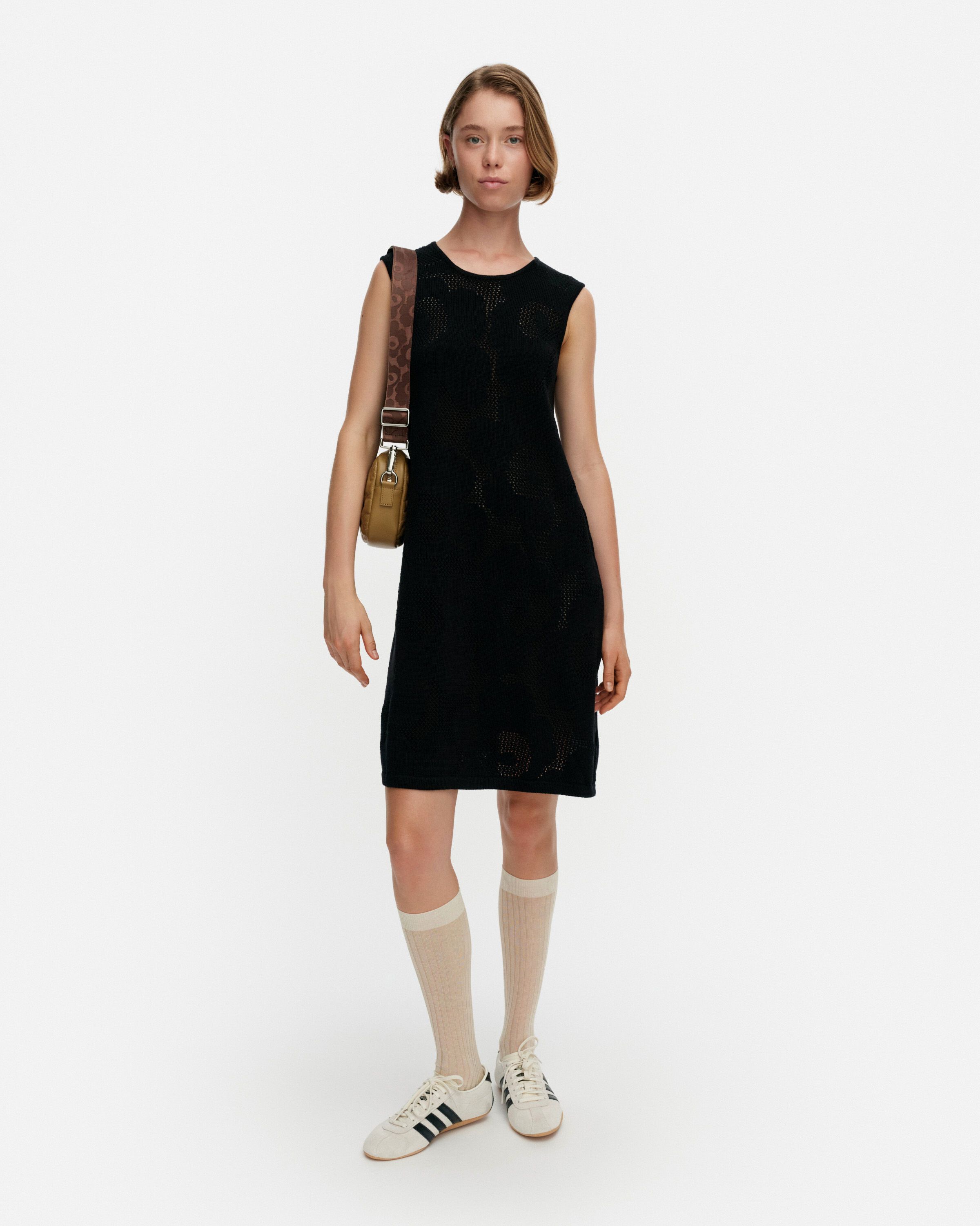 Yövilkka Unikko Knitted dress black | Marimekko