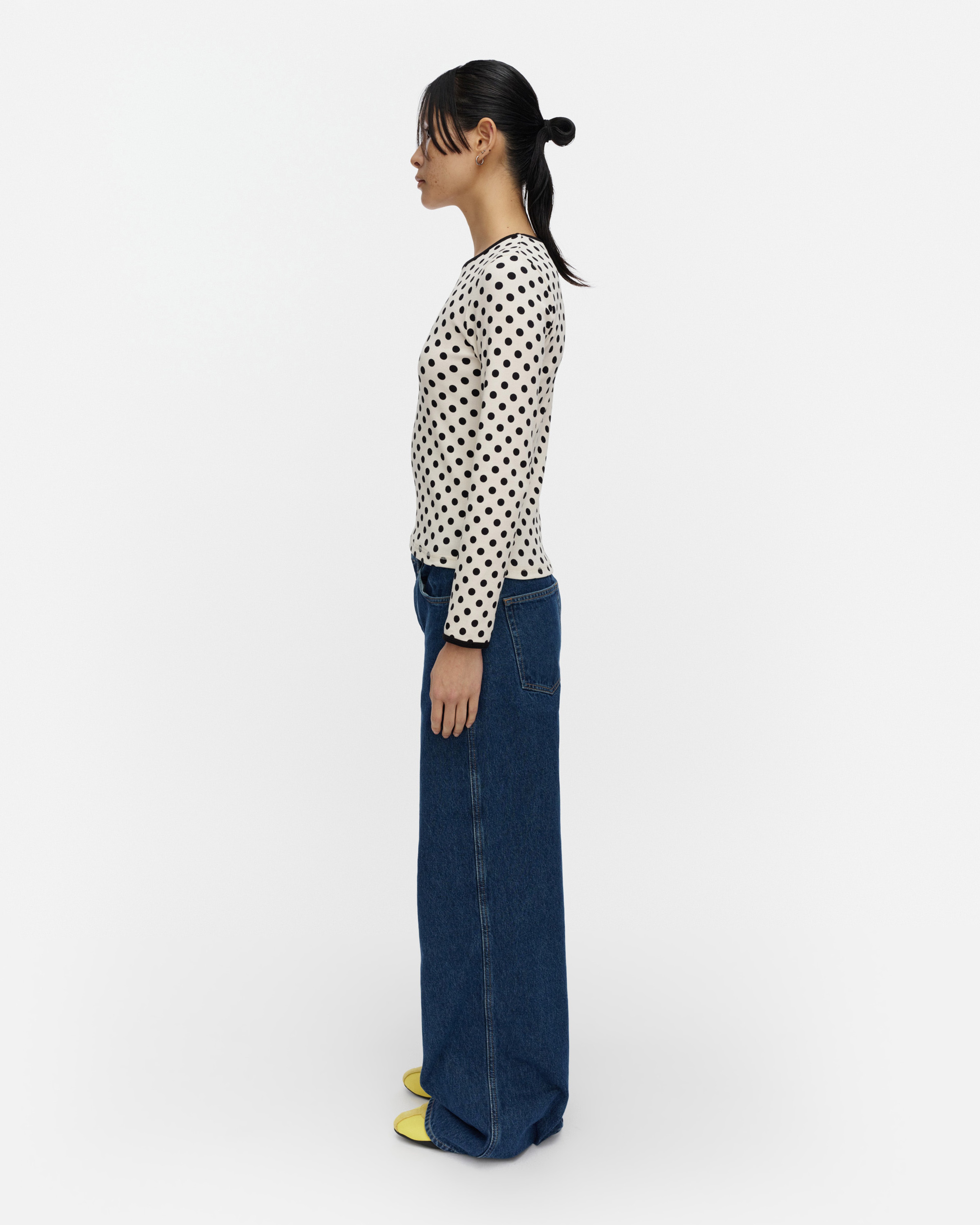 Lipua Pallo, Kioski jersey shirt, off white, black,