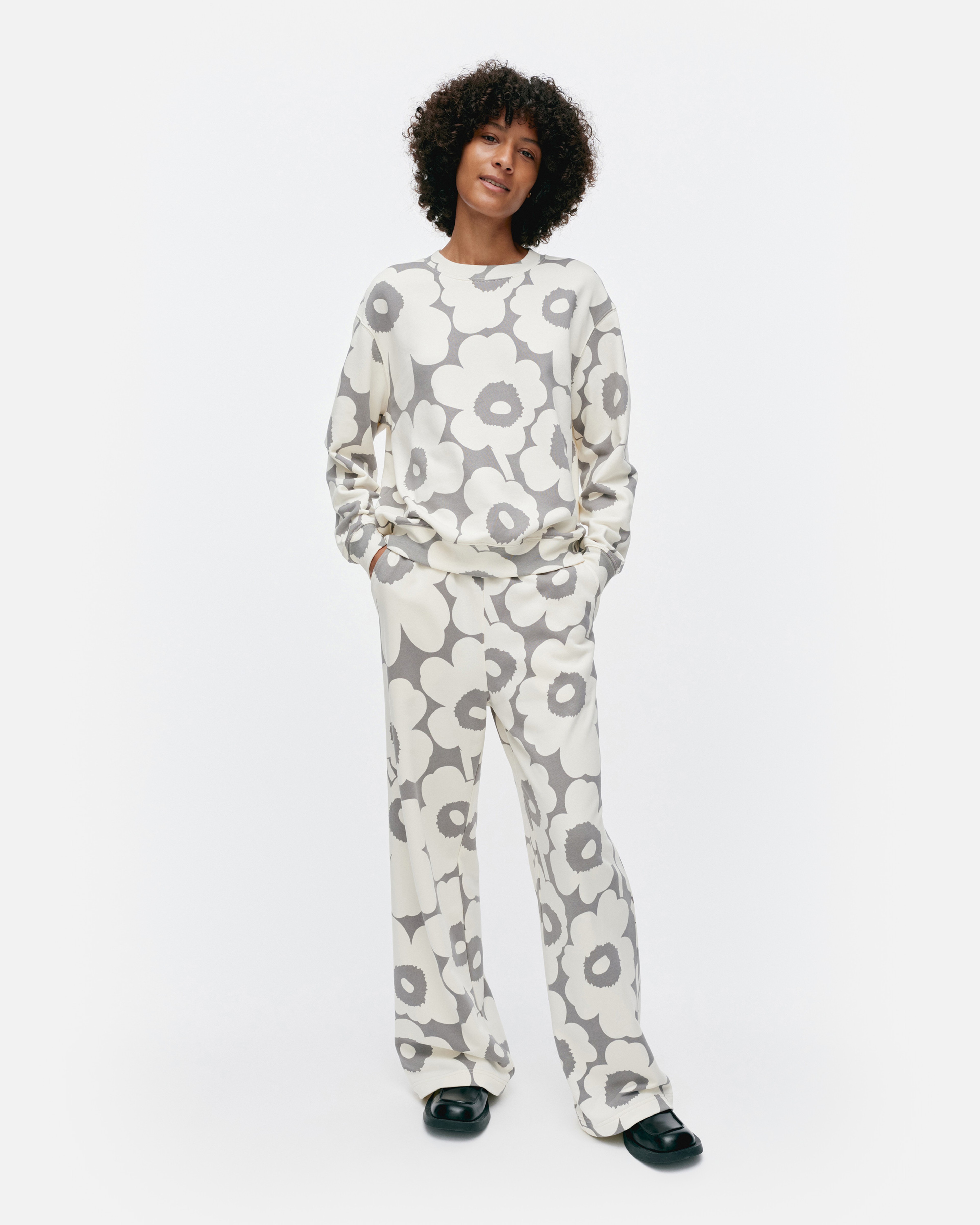 Leiot Pieni Unikko, Kioski sweatshirt, off white, grey,