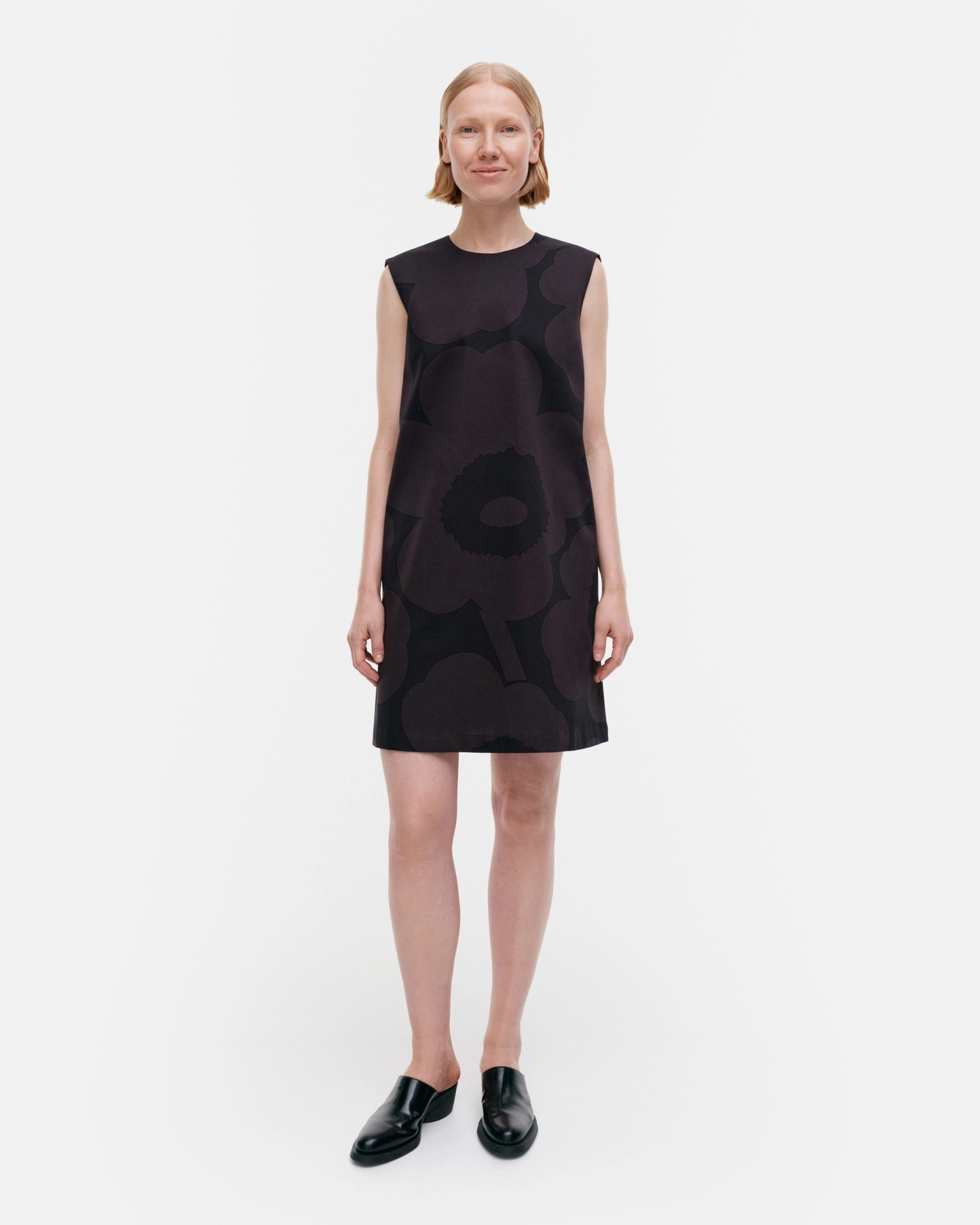 Siluetti Unikko, Cotton satin dress, black, dark grey,