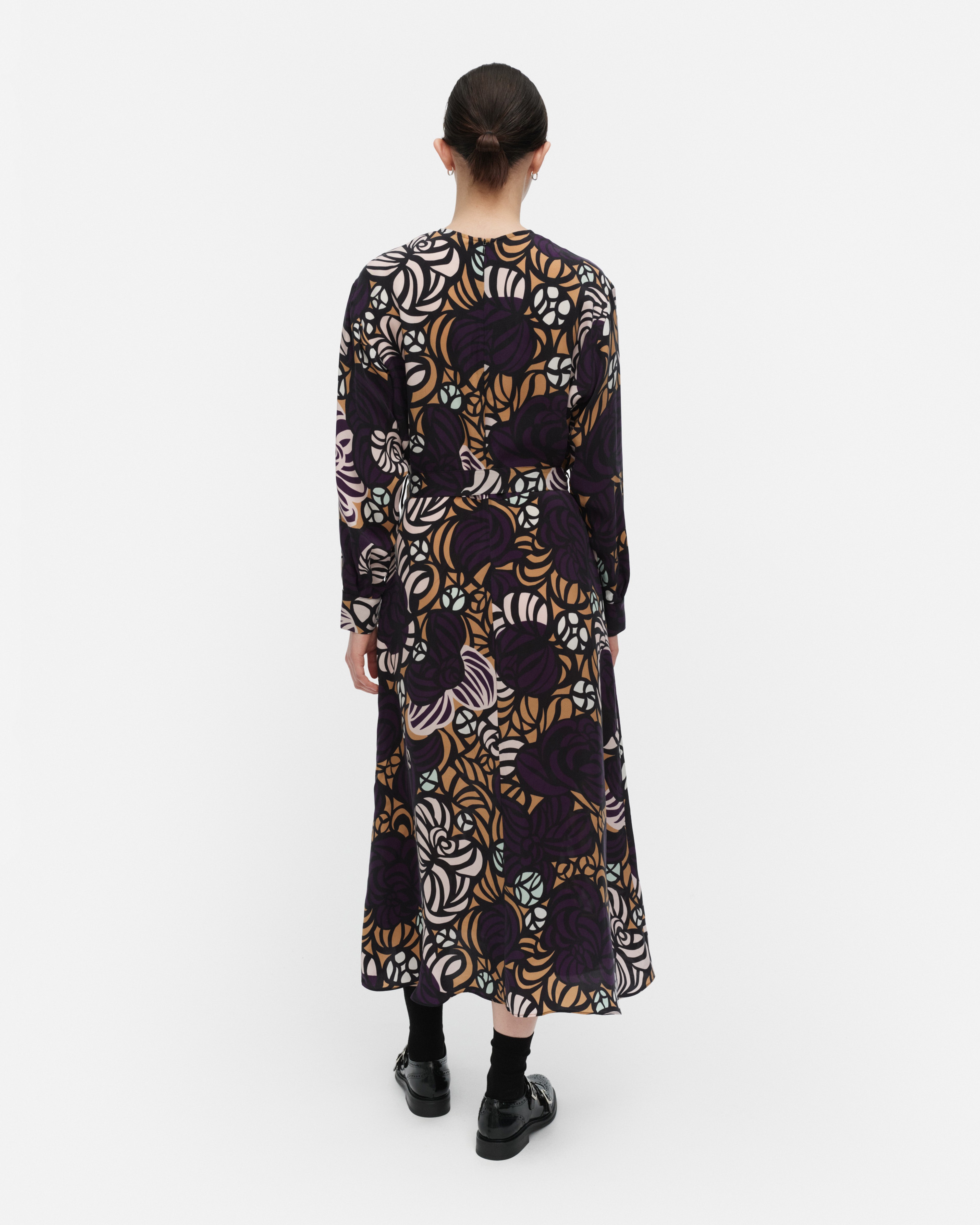 Combu Torstai, Cupro dress, violet, light brown, l. pink,