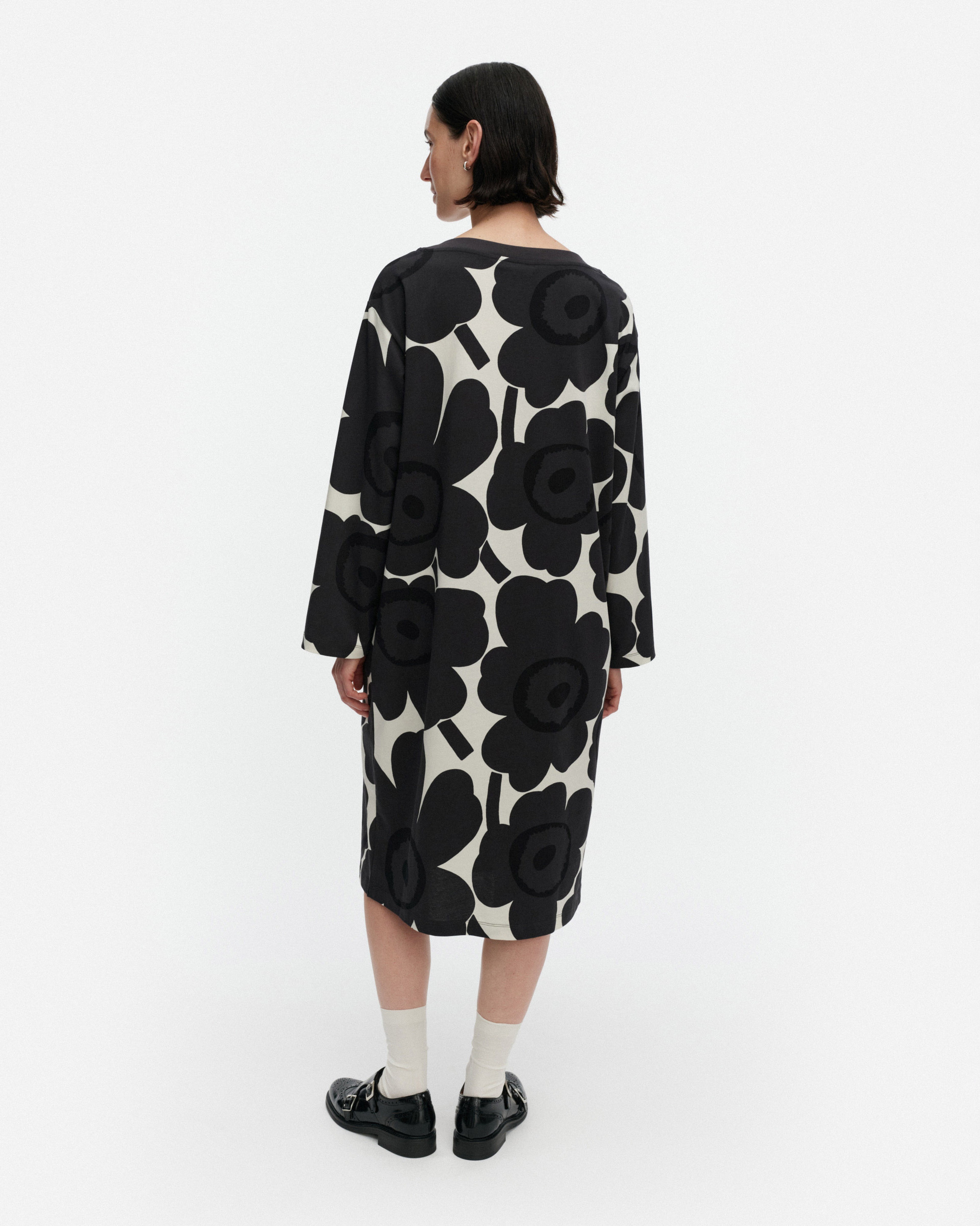 Tavoittaa Unikko, Dress, off-white, dark grey, black,