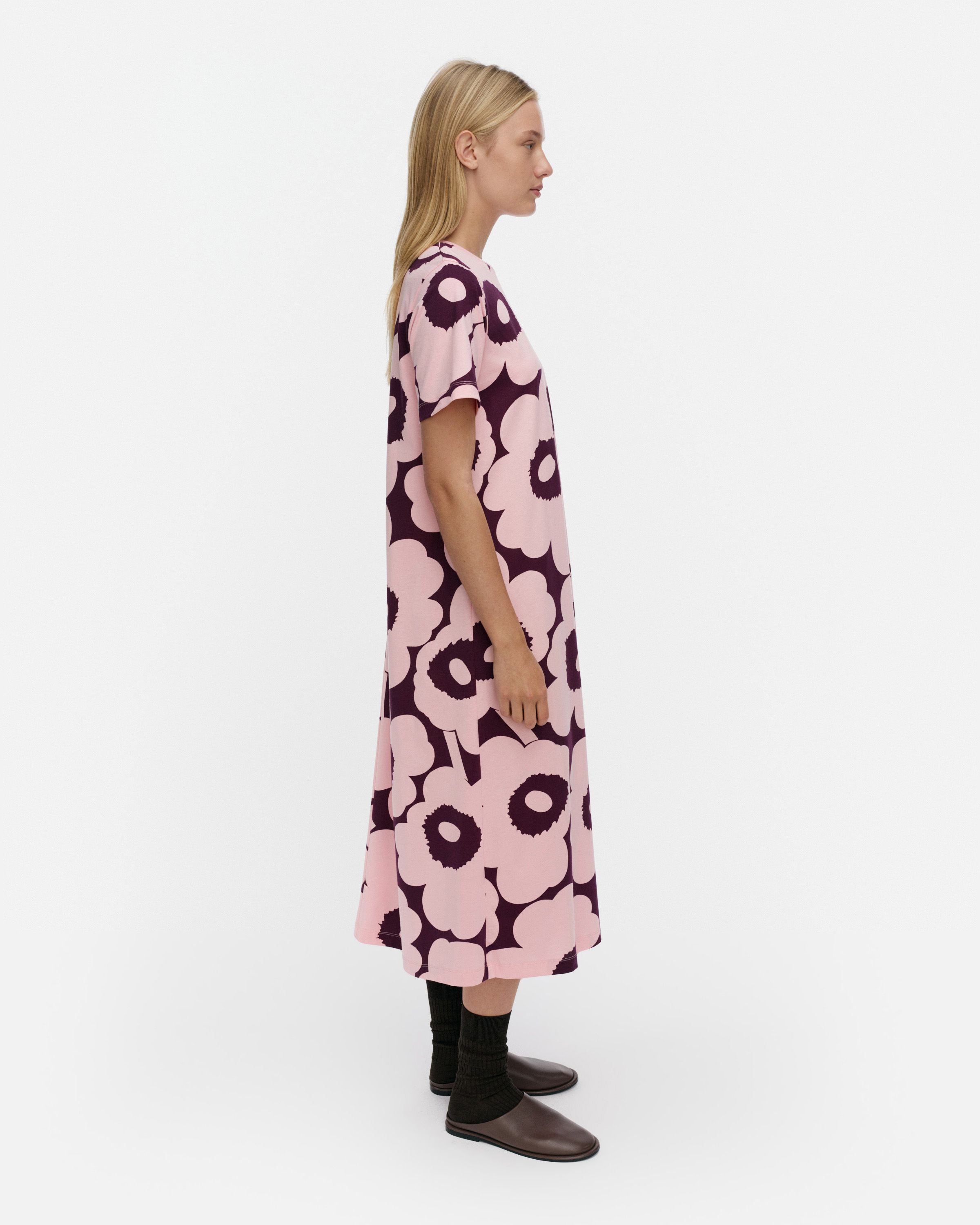Koostumus Kukasta Kukkaan Silk skirt green, green, pink | Marimekko