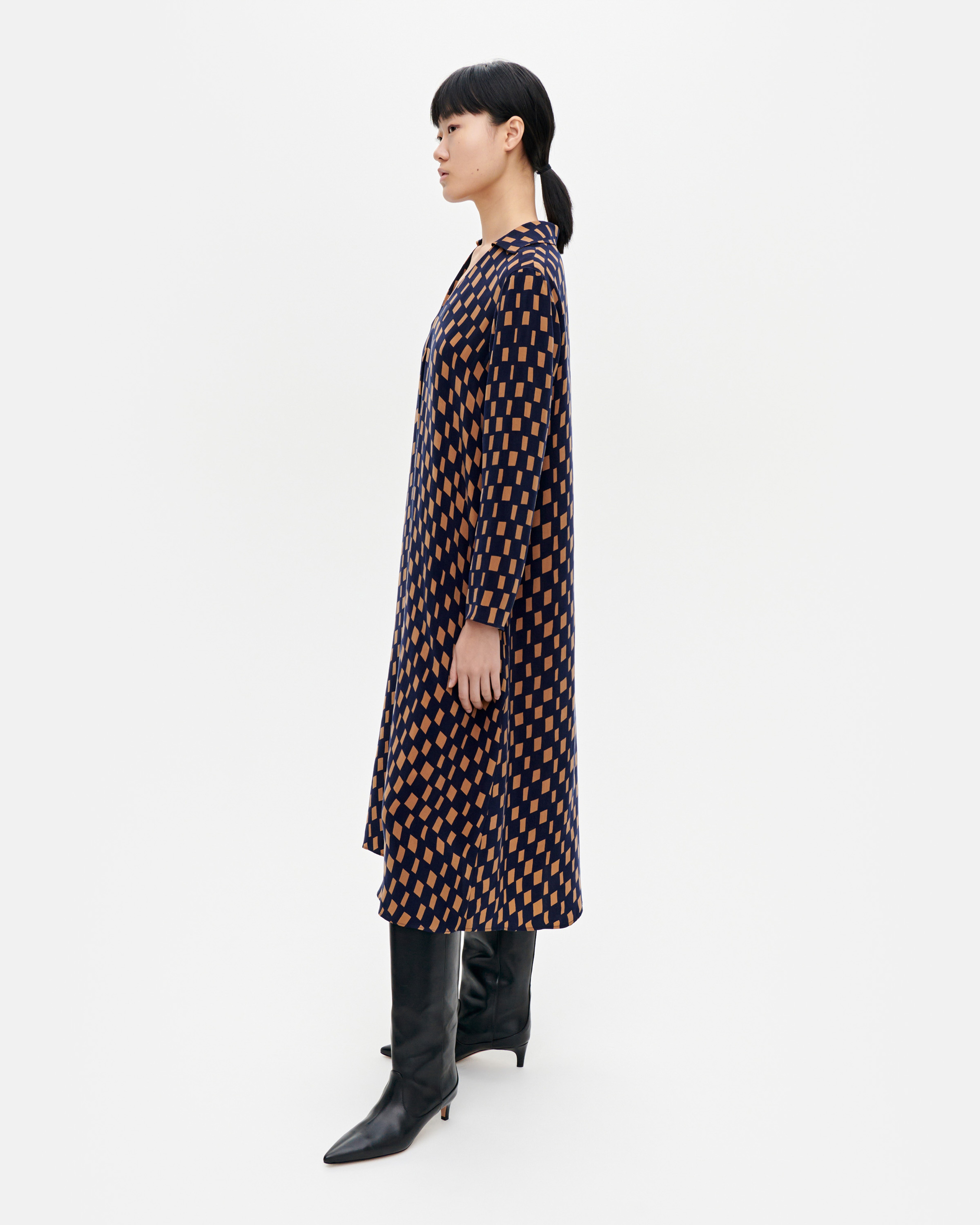 Maisol Noppa, Cupro dress, blue, brown,