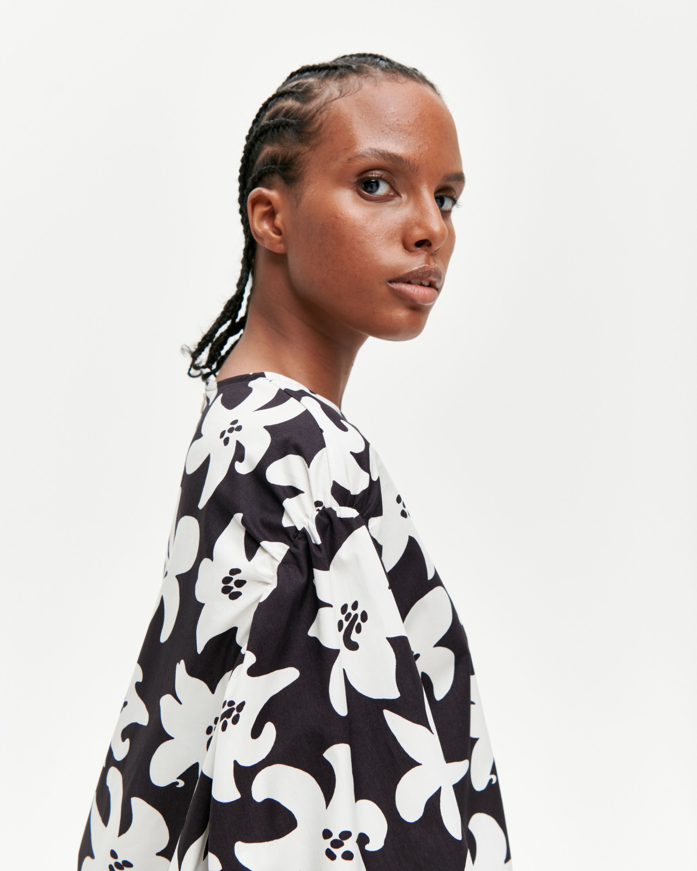 Gillaug Villinarsissi shirt | Marimekko