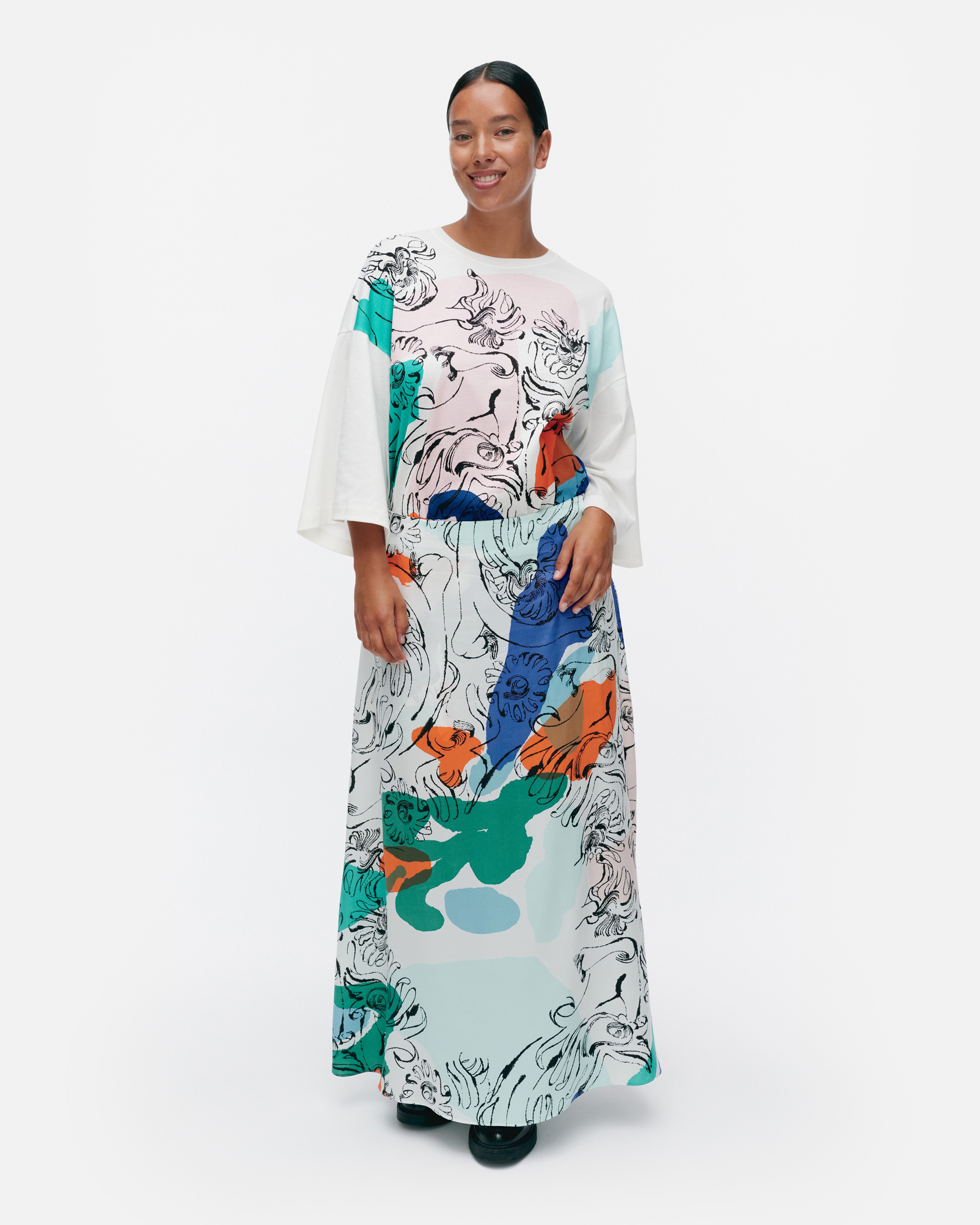 Keveä Blomblom, Skirt, off white, blue, green, red,