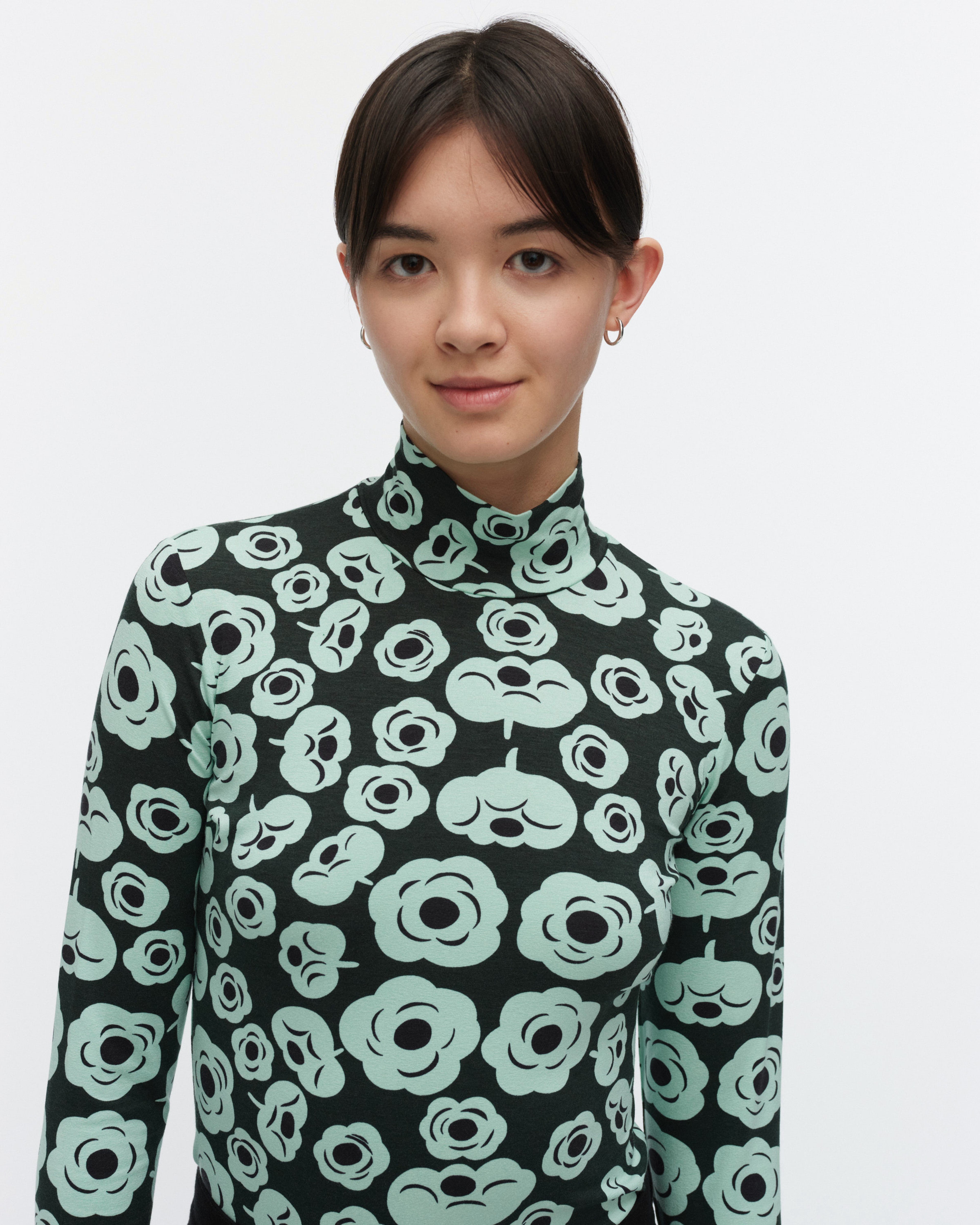 Armas Tumma, Turtleneck shirt, dark green, turquoise, black,