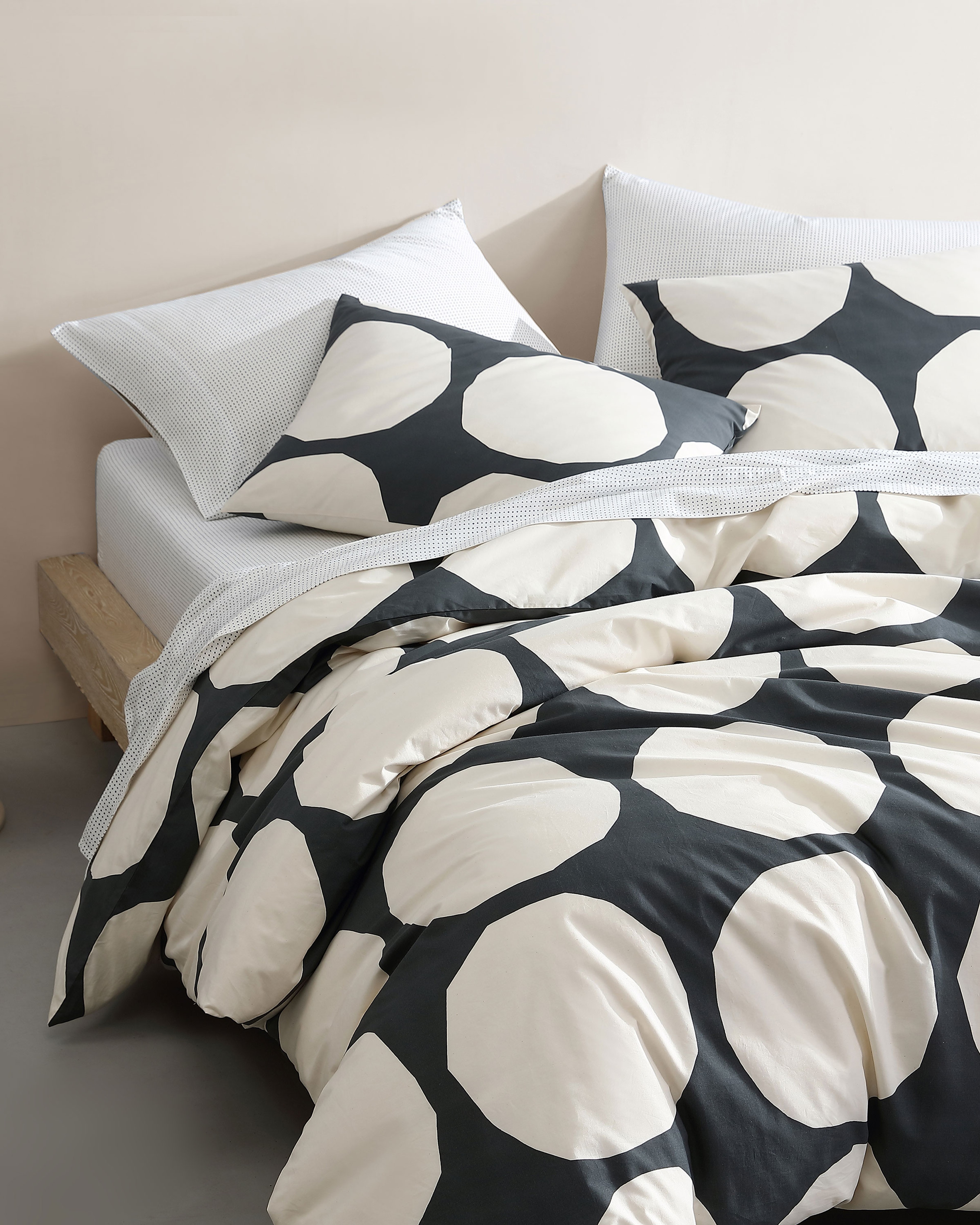 Kivet F/Q Duvet Cover and Sham set