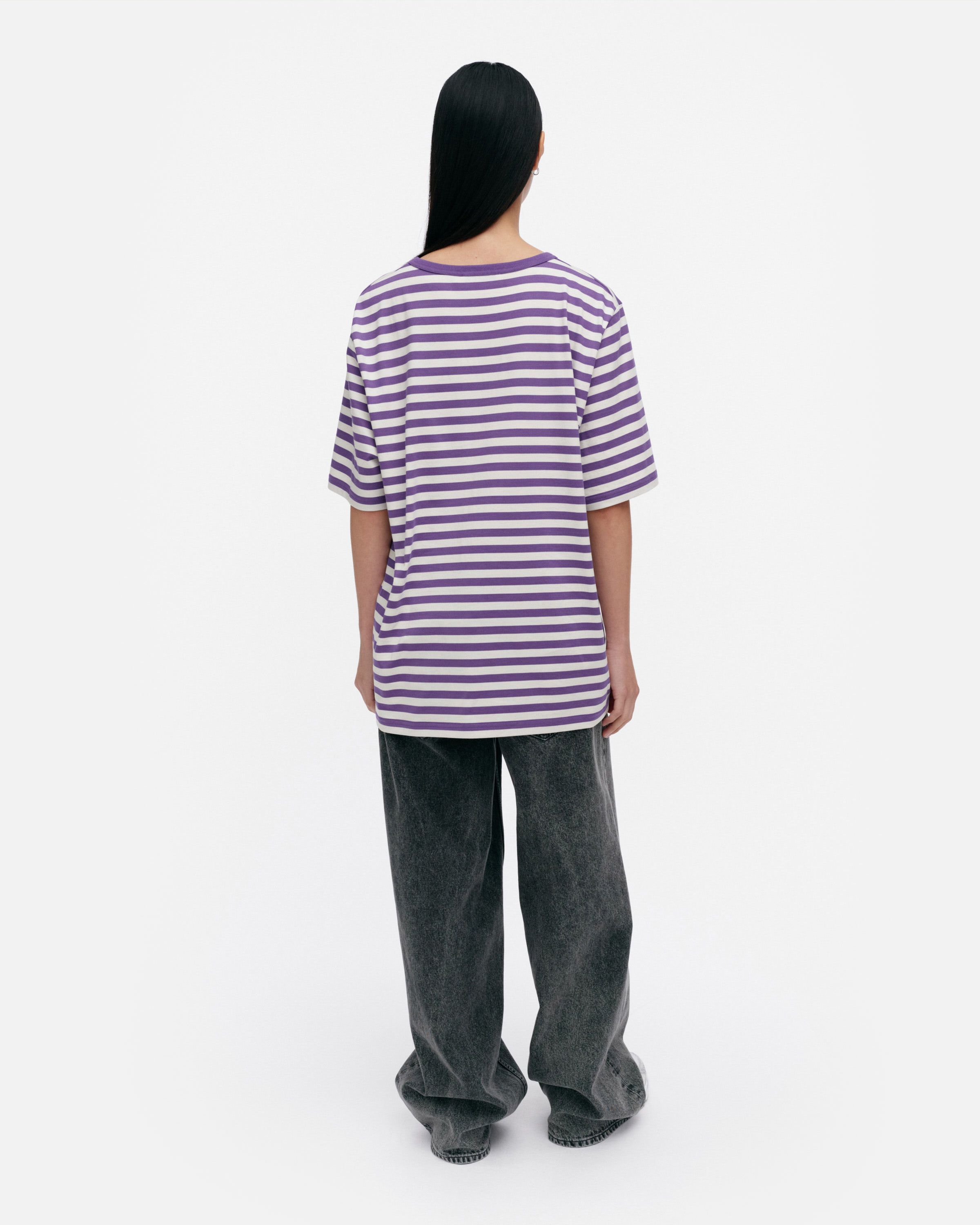 Tasaraita Unisex Unikko Kioski t-shirt purple, off white | Marimekko
