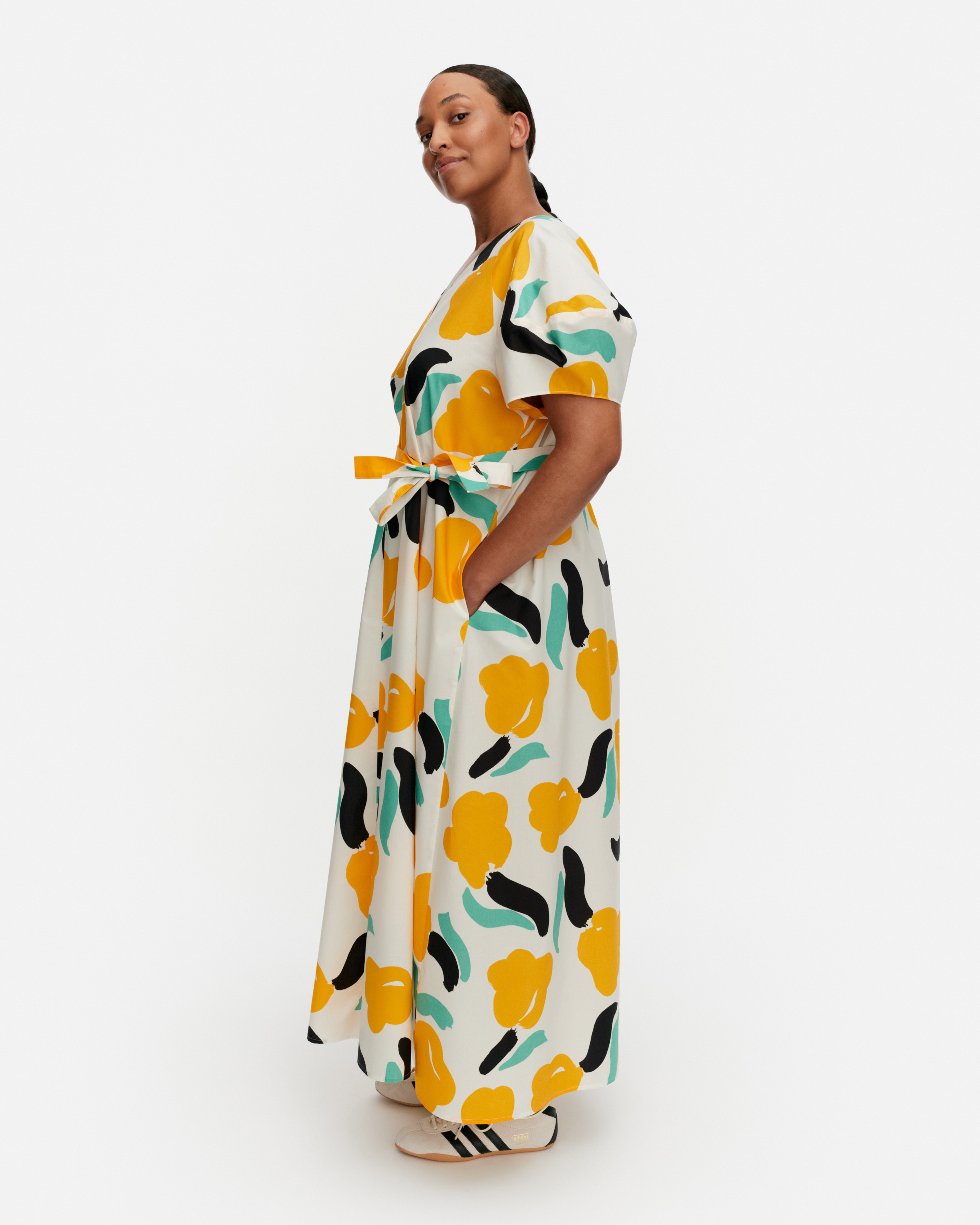 Taivut Lemmitty, Dress, white, orange, green,