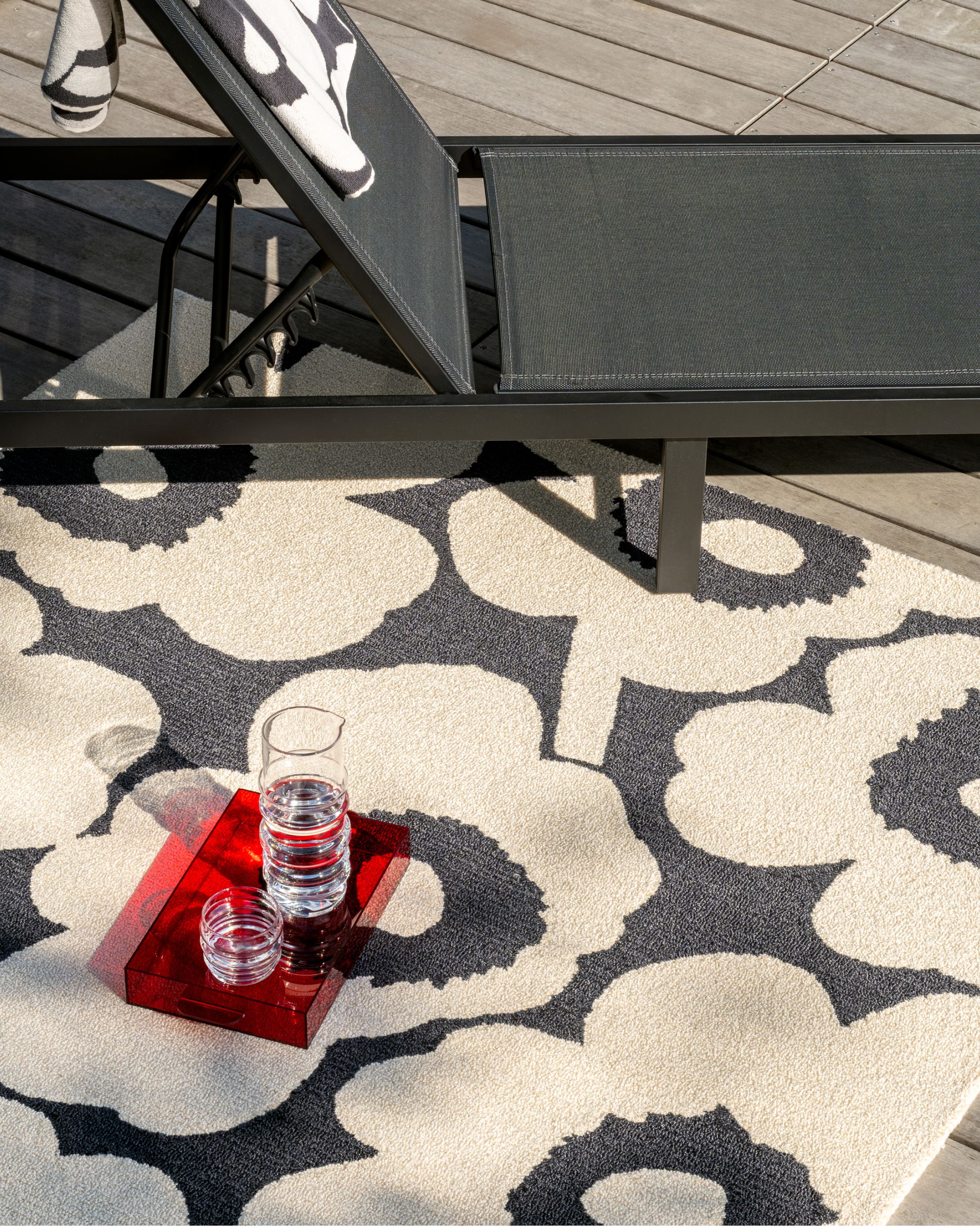 Unikko Outdoor Rug 140 x 200 cm | Marimekko