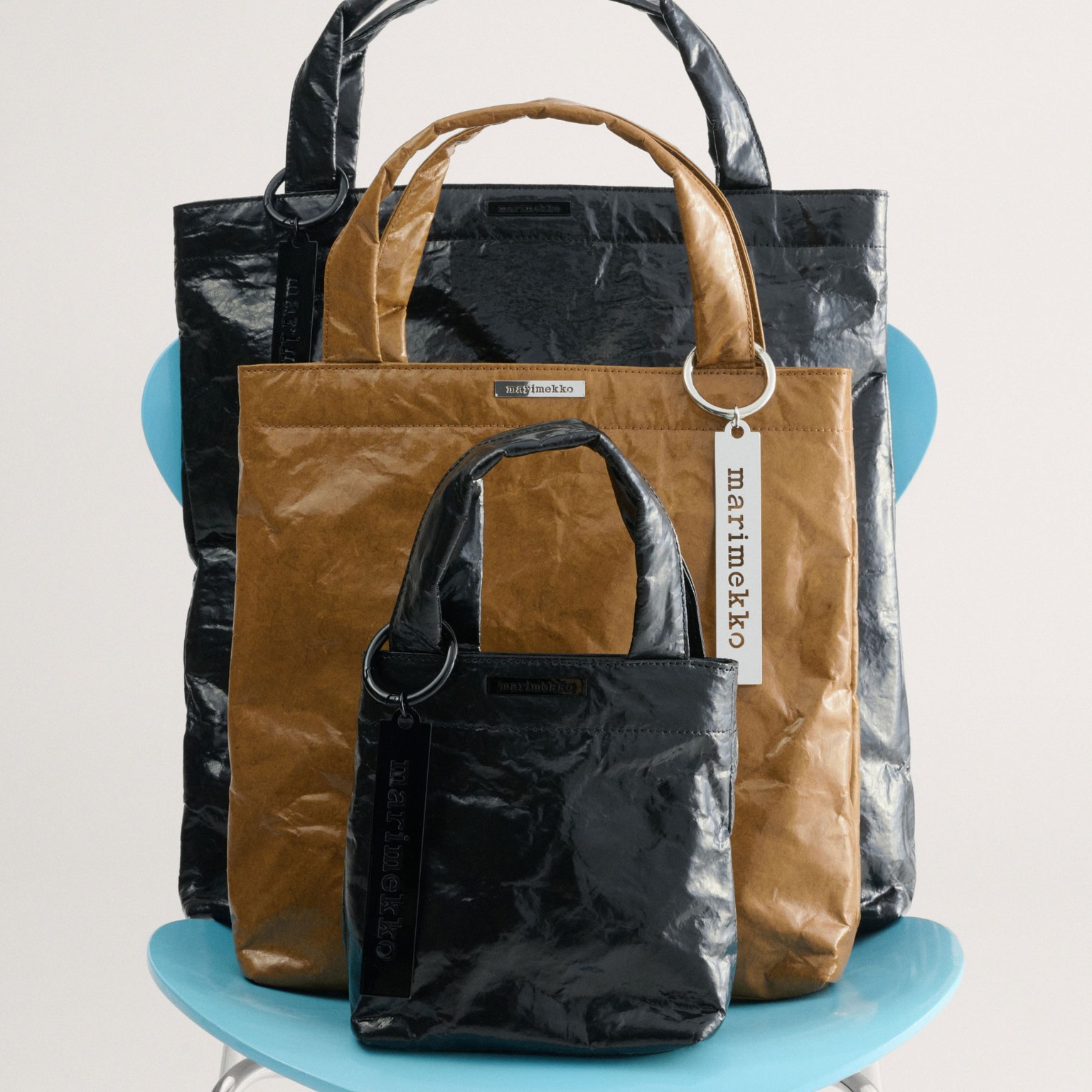 The Resonance bag series comes in three different sizes in black and brown.
